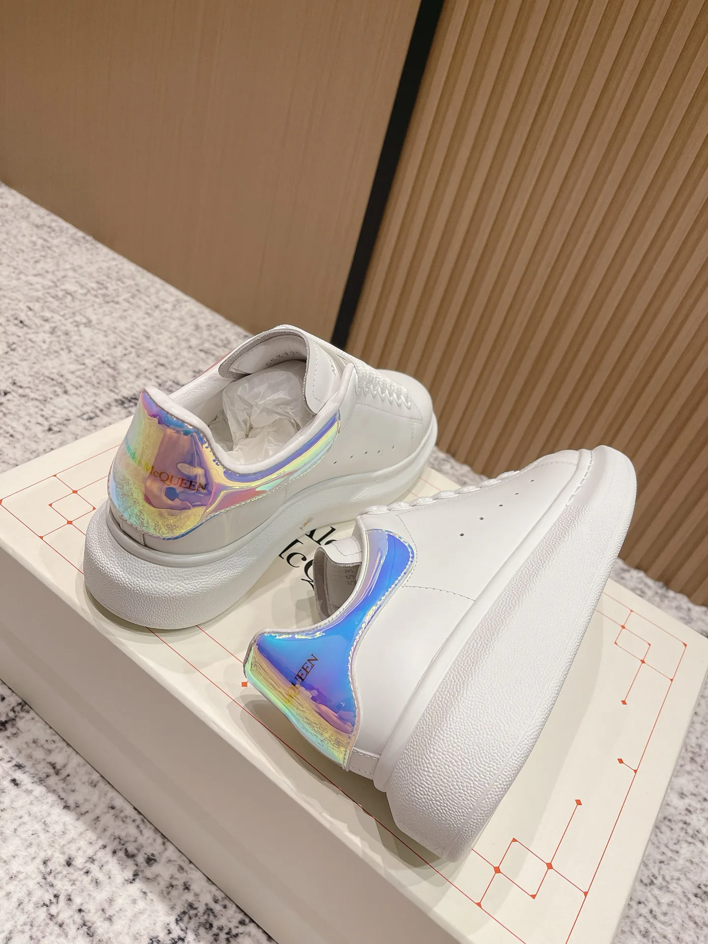 Кроссовки Женские Alexander Mcqueen 9464443