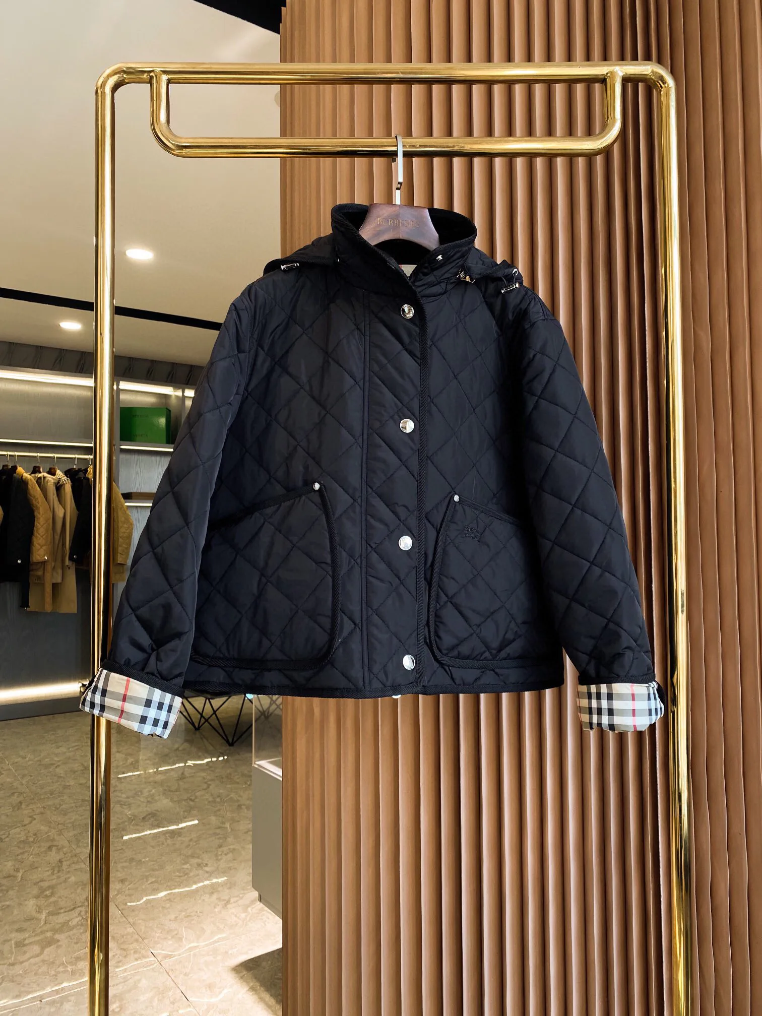 Куртки И Пуховики Женские Burberry 11433067