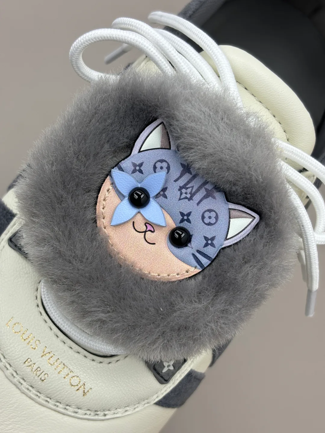 Кроссовки Женские Louis Vuitton 18006202