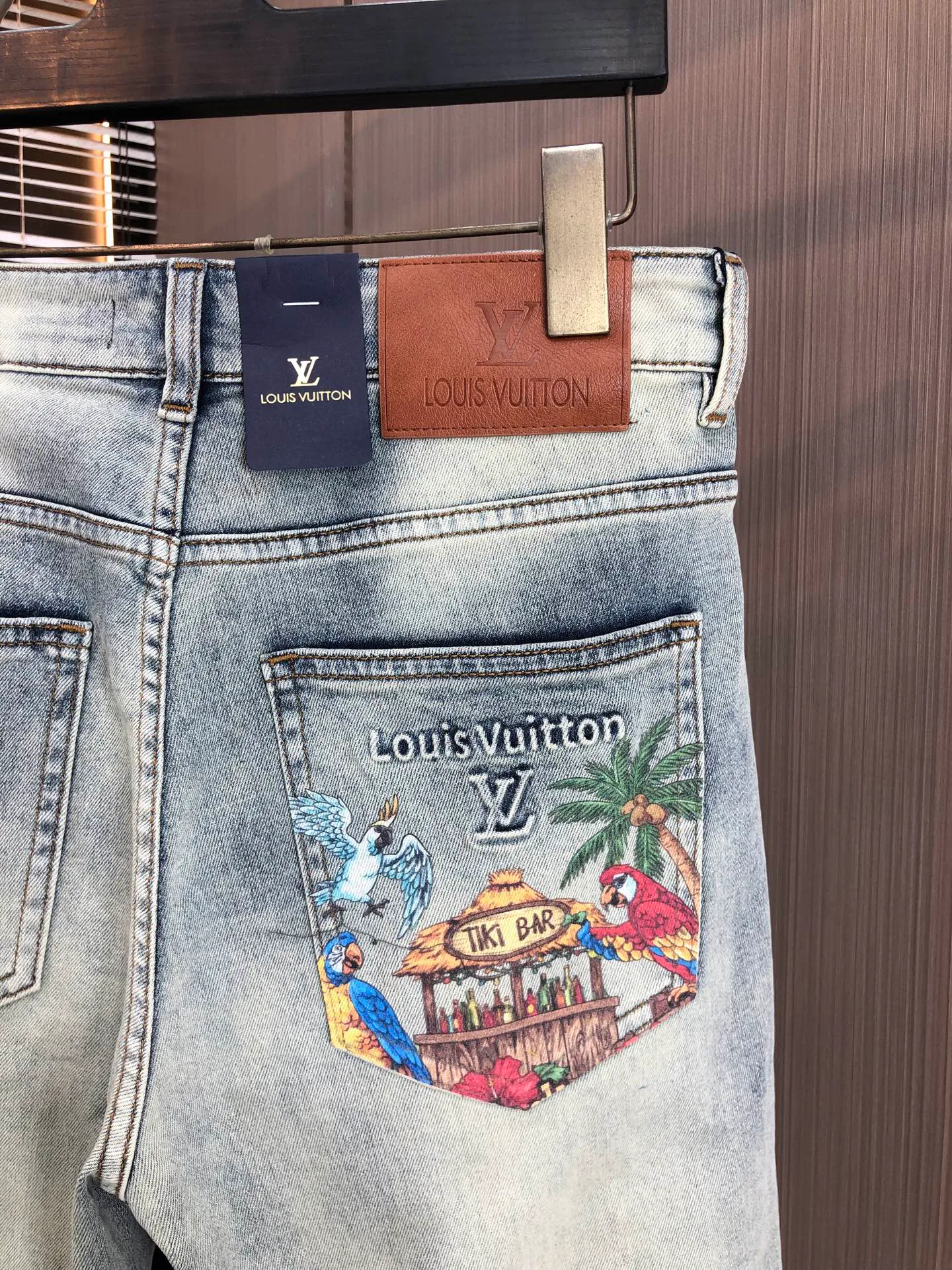 Джинсы Женские Louis Vuitton 10186821