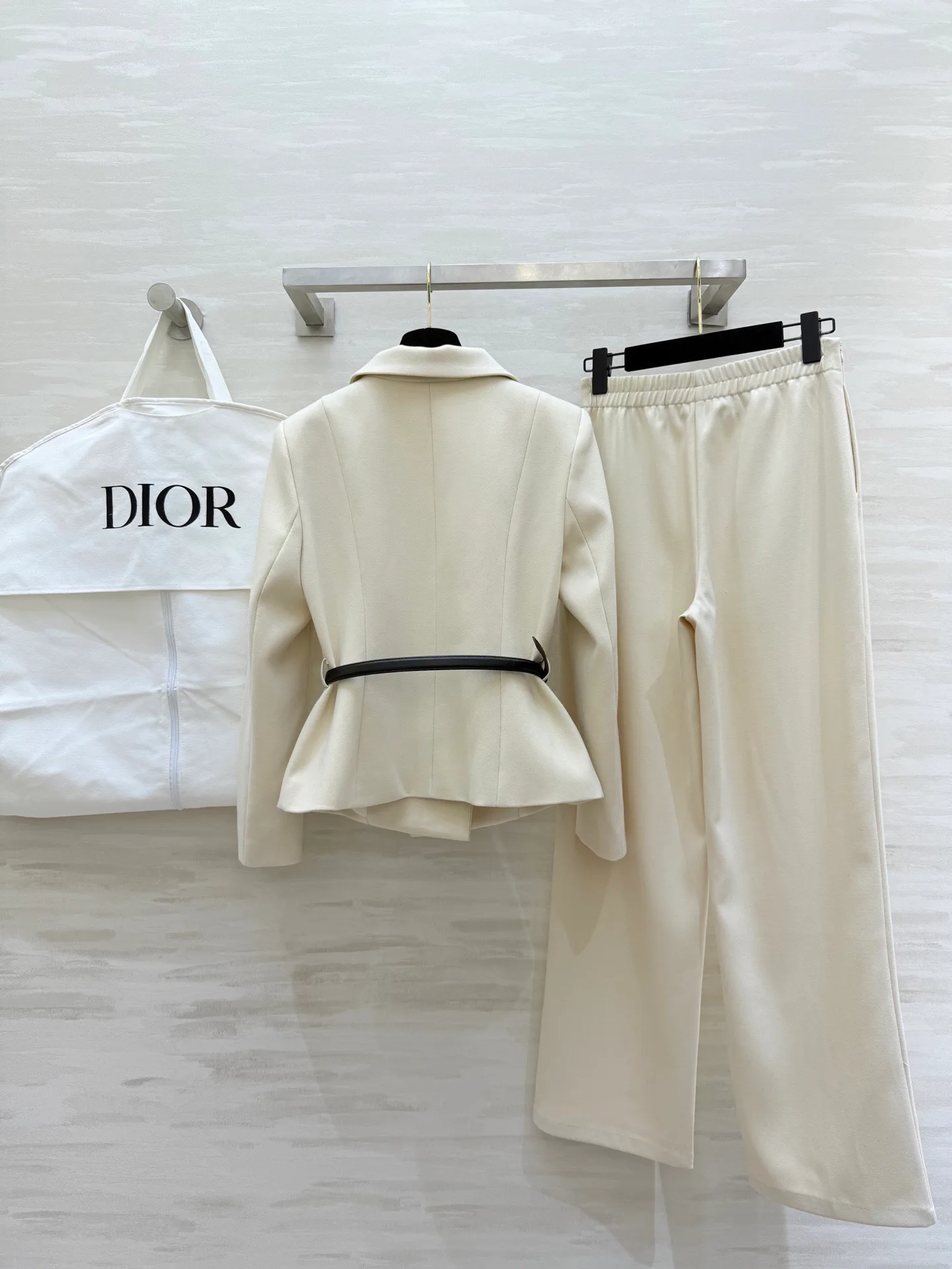 Костюмы Мужские Christian Dior 9670010