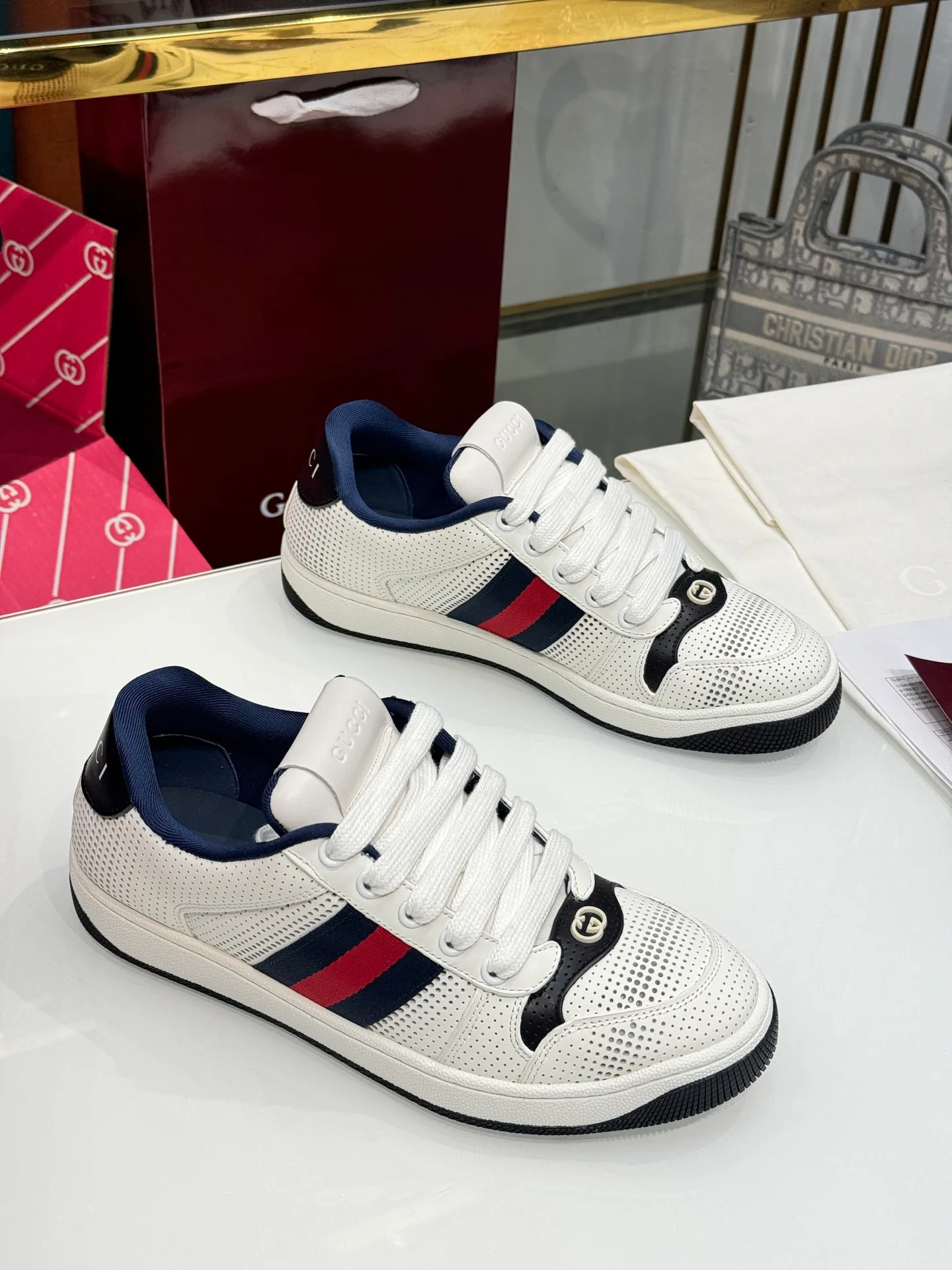 Кроссовки Женские Gucci 17946876