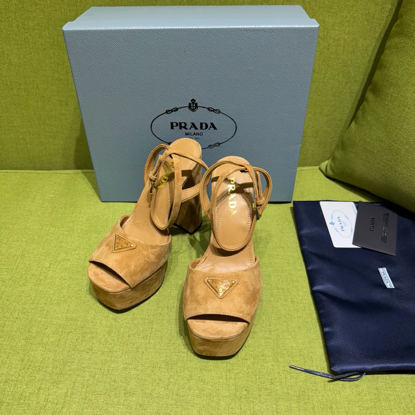 Босоножки Женские Prada 19237312