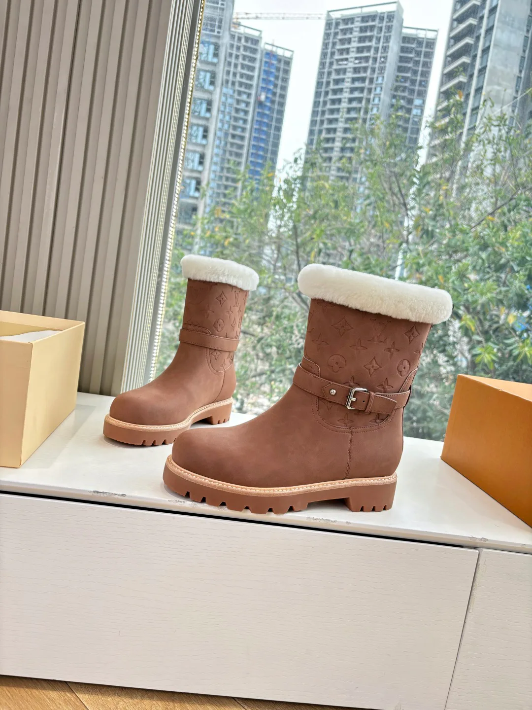 Угги Женские Louis Vuitton 1260300