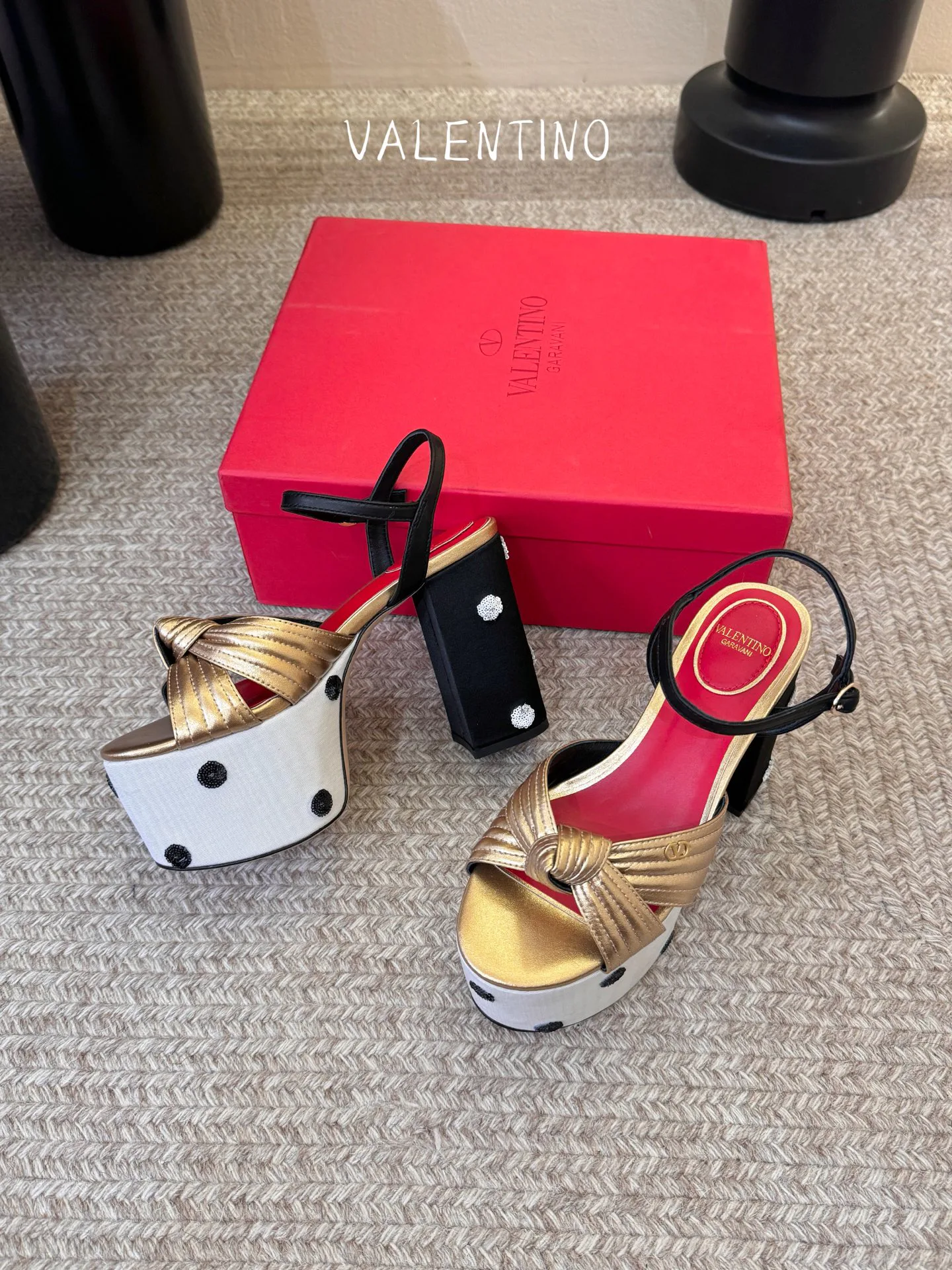 Босоножки Женские Valentino 14573337
