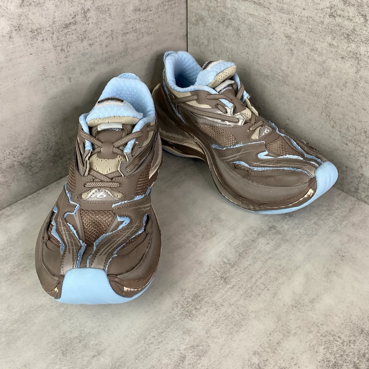 Кроссовки Женские Balenciaga 18011899