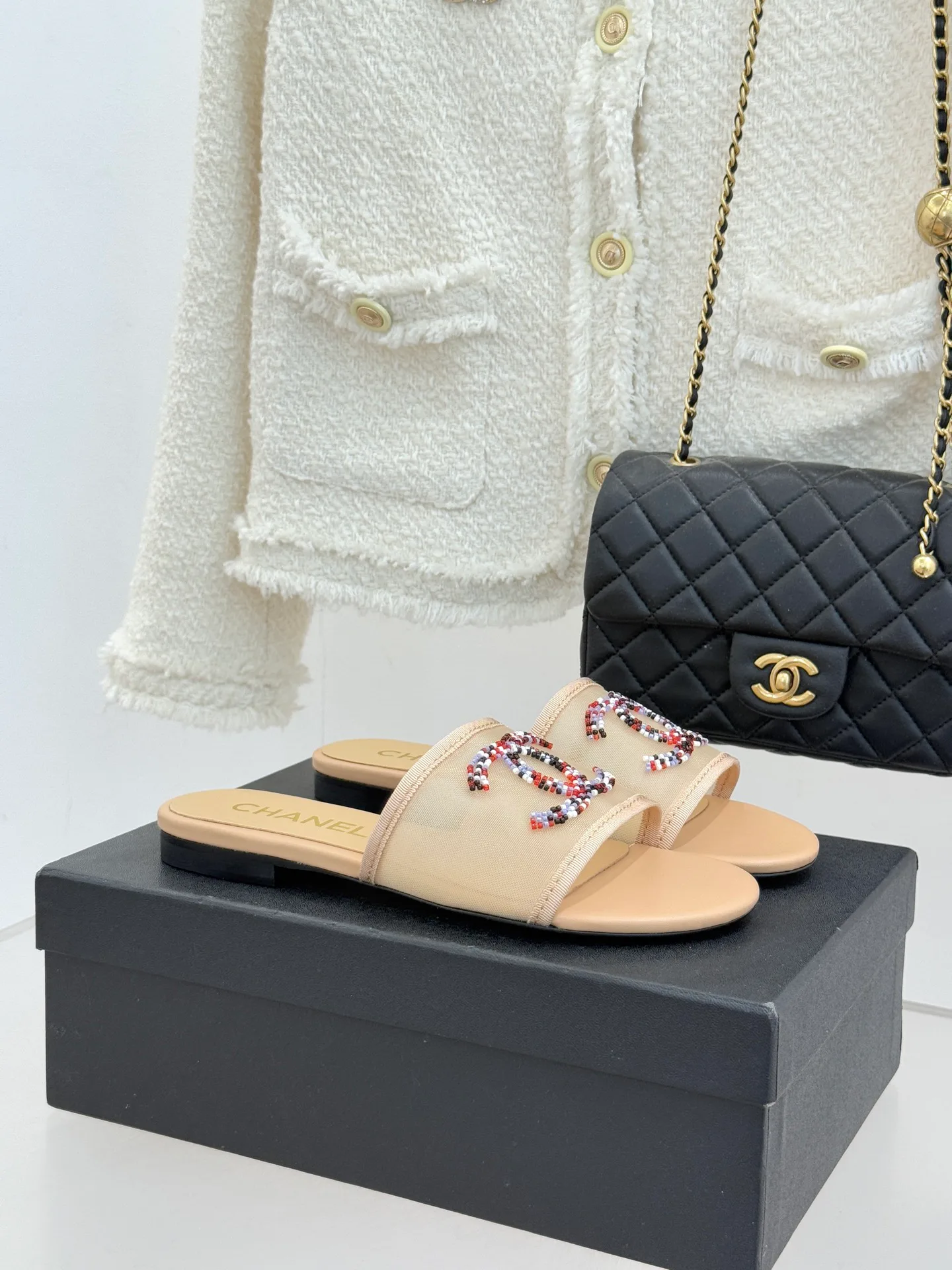 Шлепанцы Женские Chanel 11459273