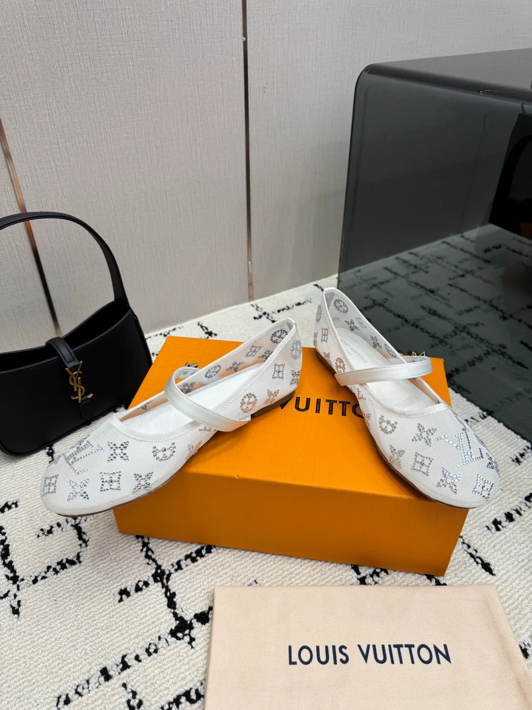Балетки Женские Louis Vuitton 17947012