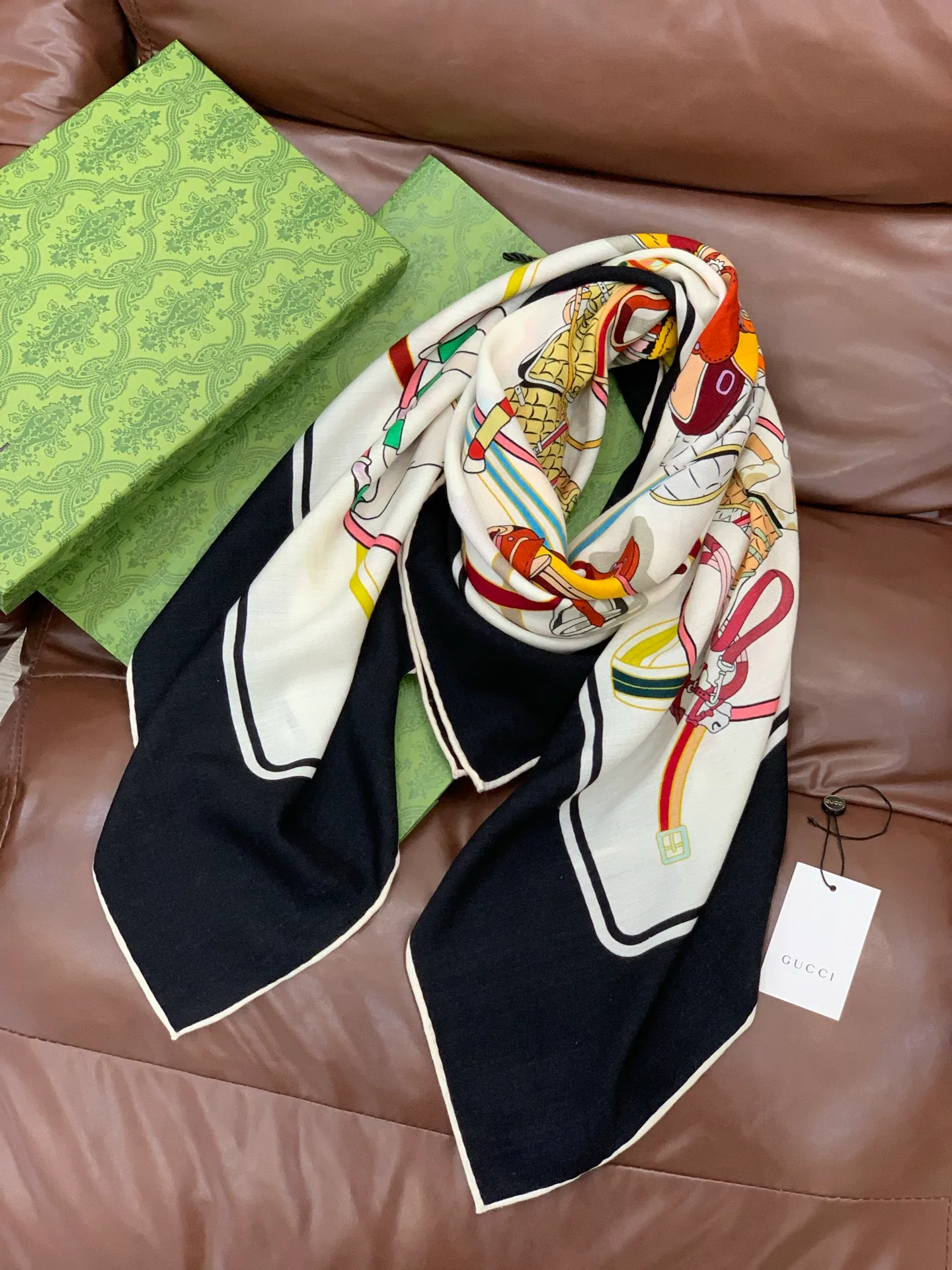 Шарфы Gucci 318432