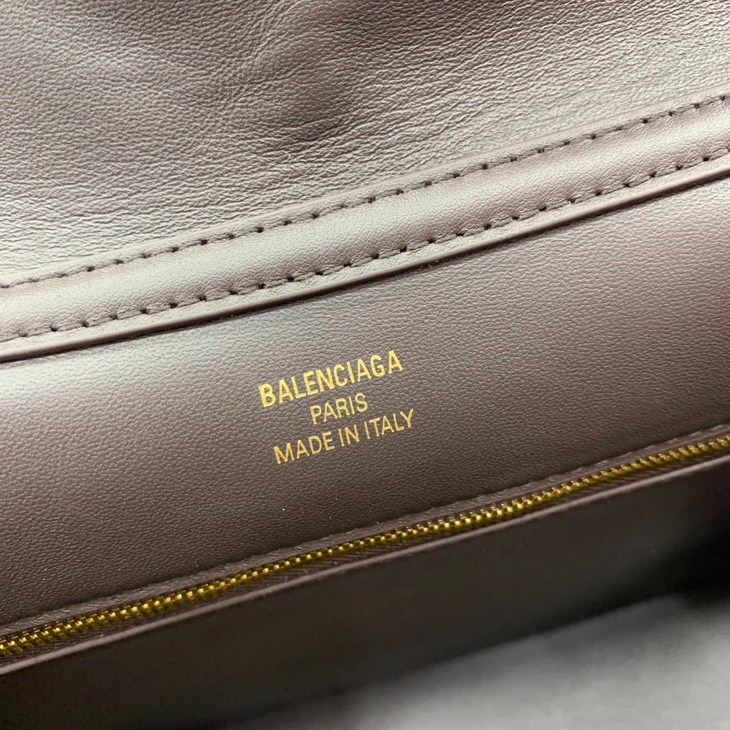 Классические Сумки Женские Balenciaga 18136506