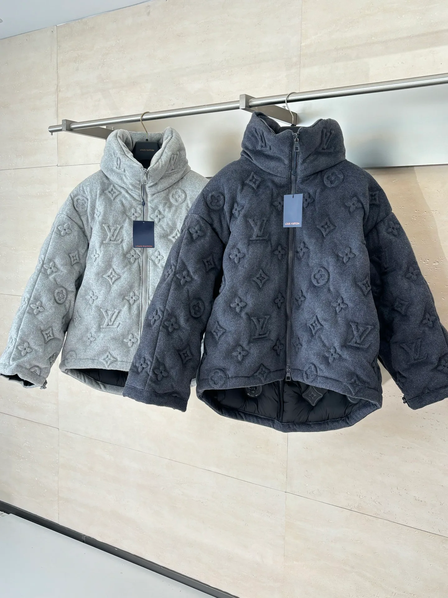 Куртки И Пуховики Женские Louis Vuitton 274539