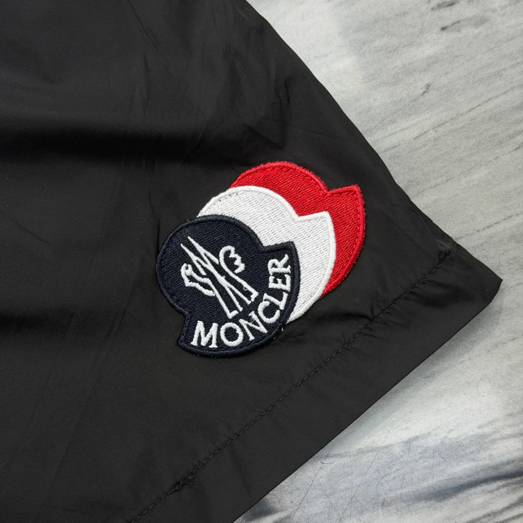 Шорты Мужские Moncler 13336988