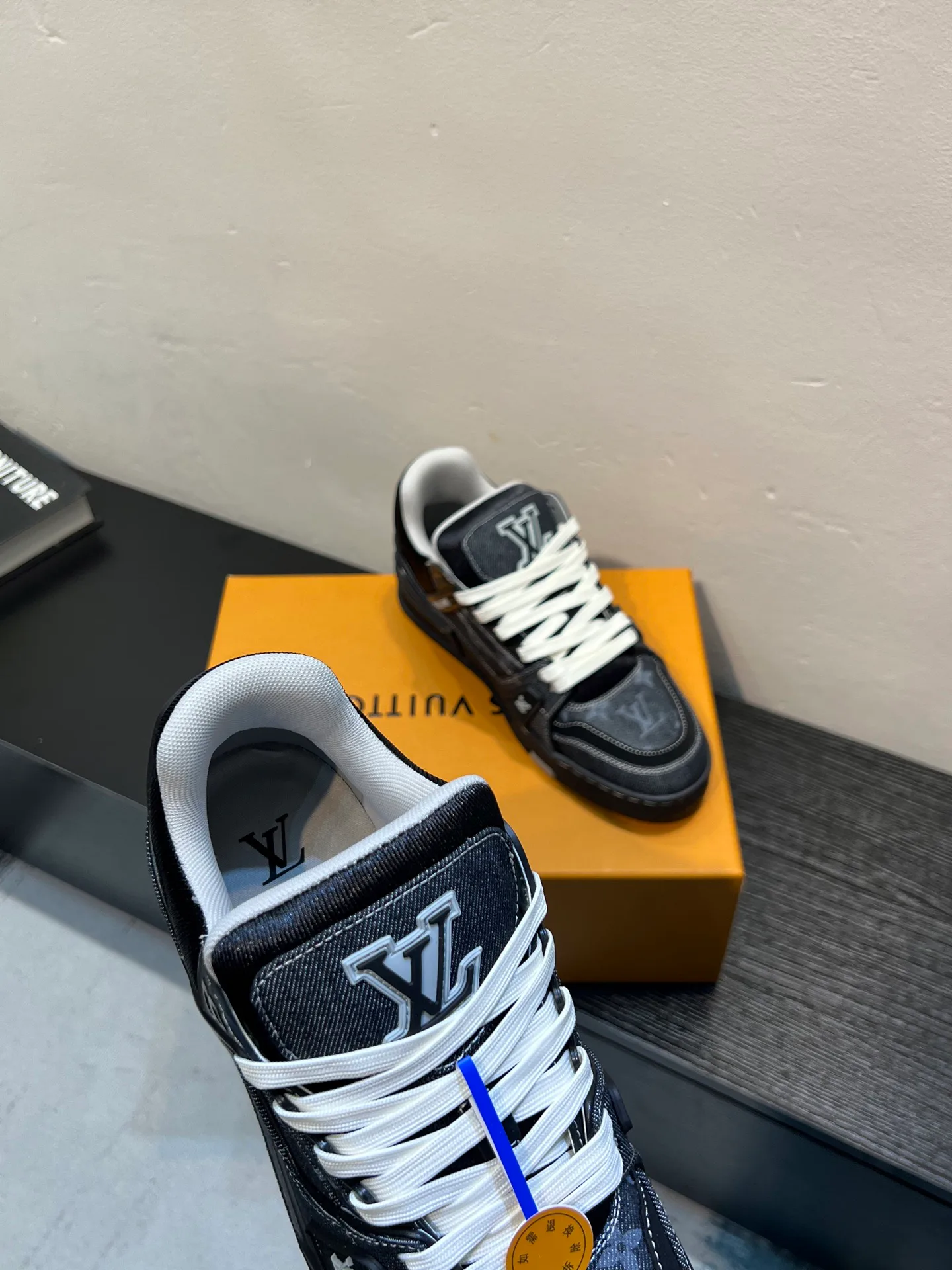 Кроссовки Женские Louis Vuitton 4541300