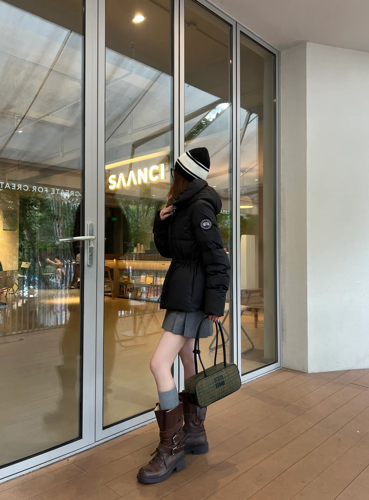 Куртки И Пуховики Женские Canada Goose 19145830