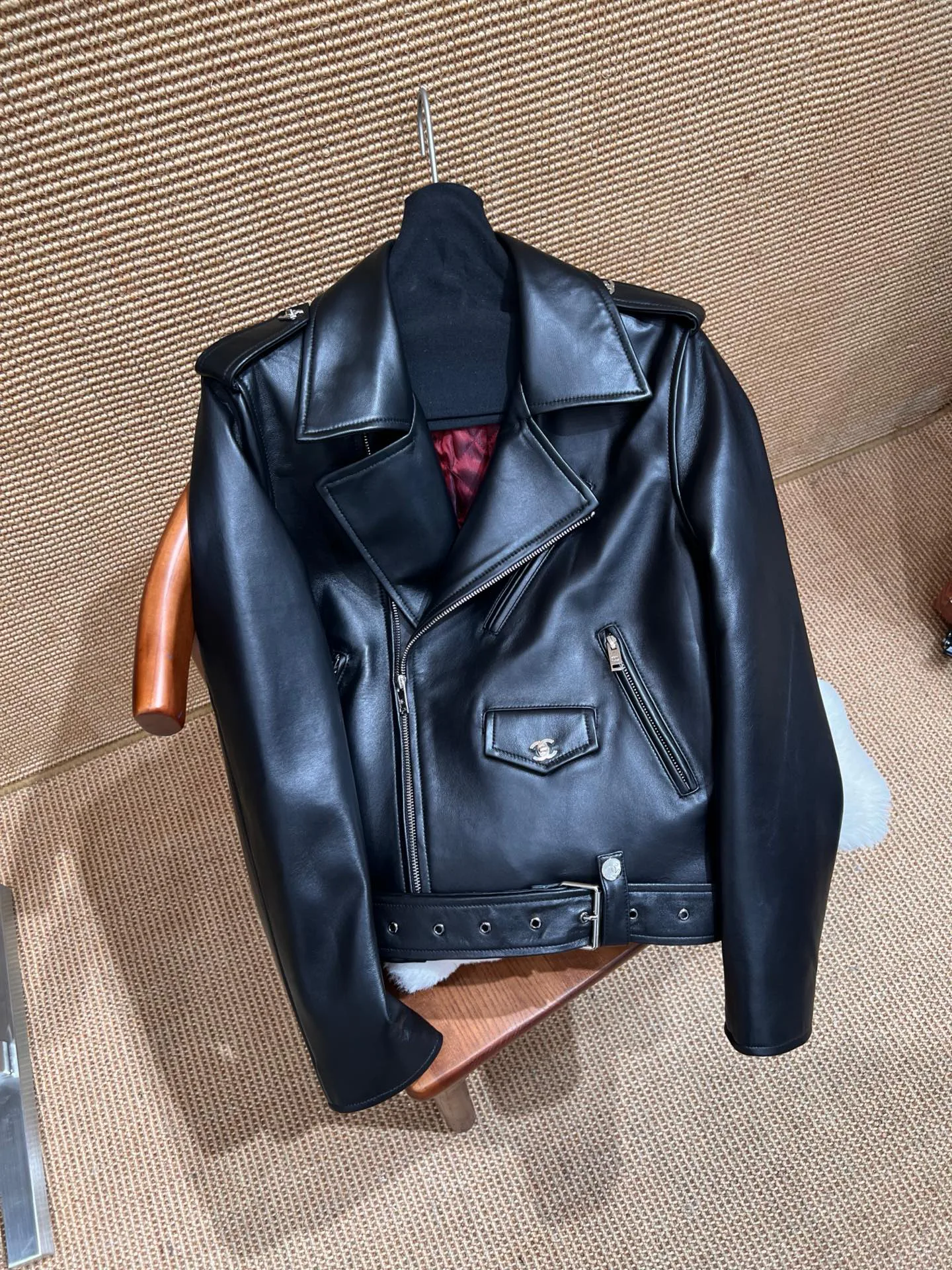 Кожаные Куртки И Дублёнки Женские Chanel 19377821