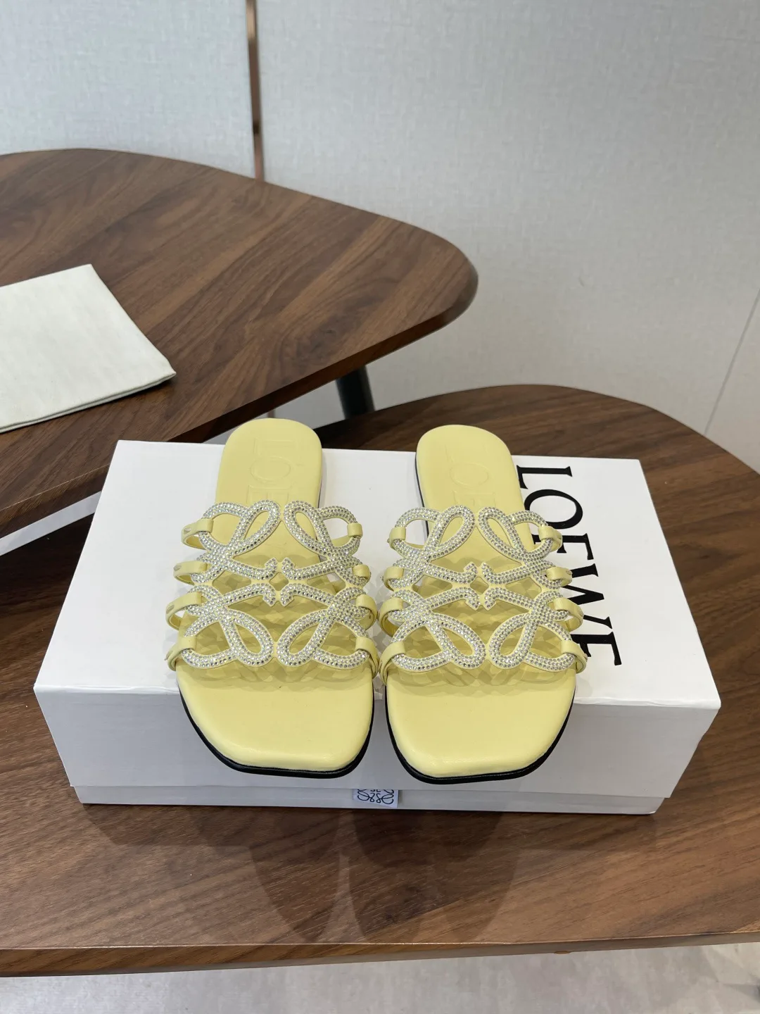 Шлепанцы Женские Loewe 11427985