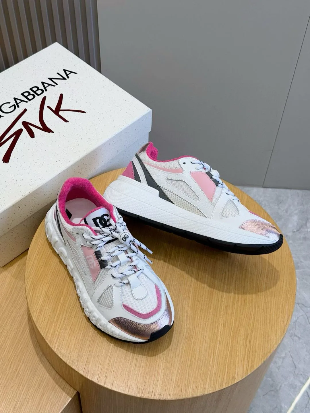 Кроссовки Женские Dolce & Gabbana 114693