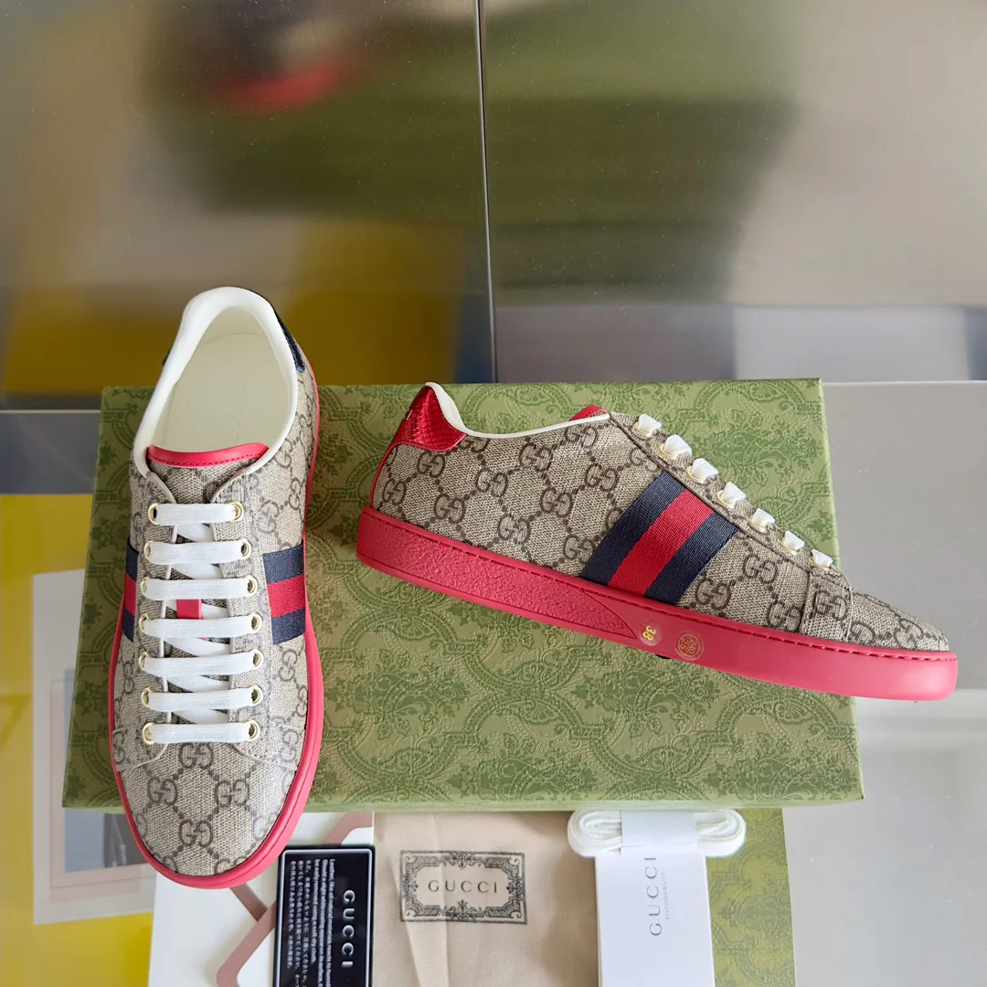 Кроссовки Женские Gucci 17620401