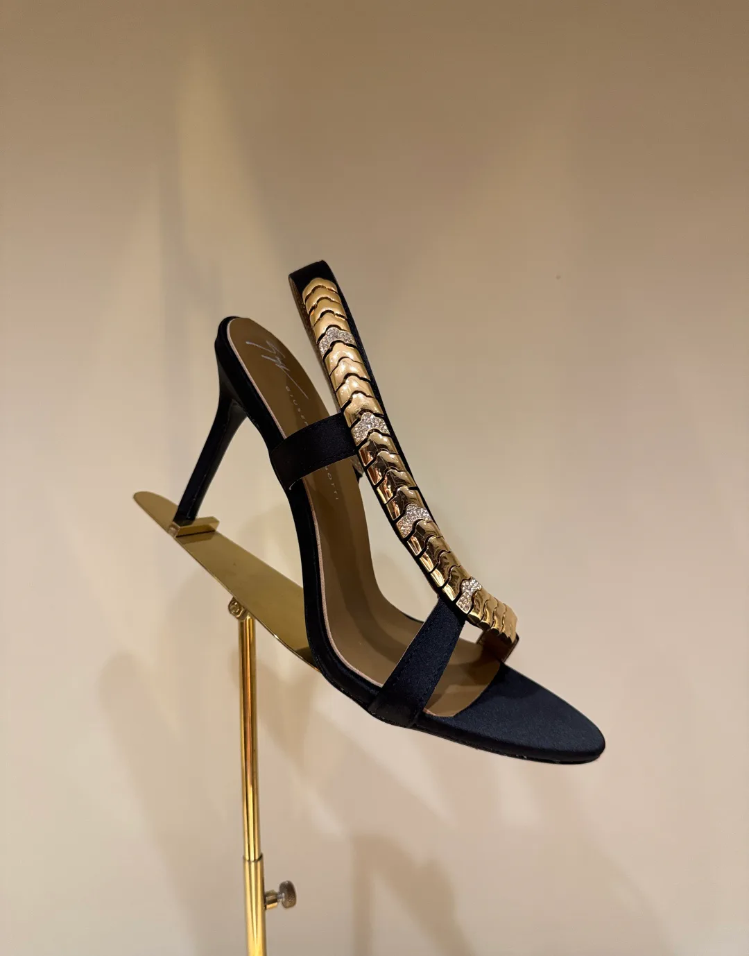 Босоножки Женские Giuseppe Zanotti 11268847