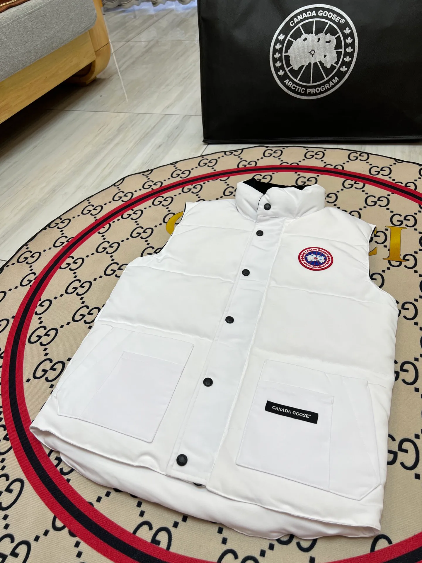 Жилеты Женские Canada Goose 17902581