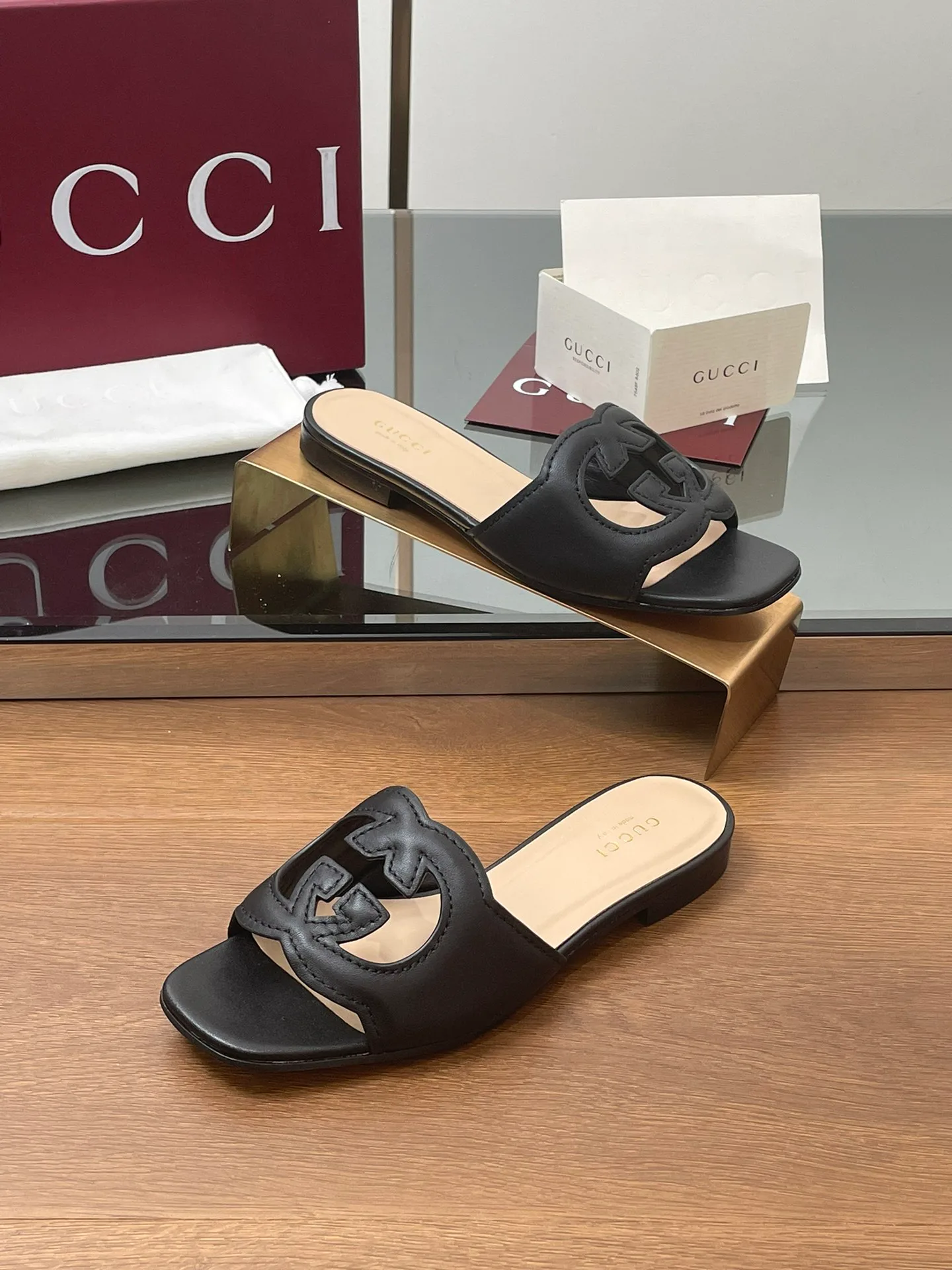 Шлепанцы Женские Gucci 11579