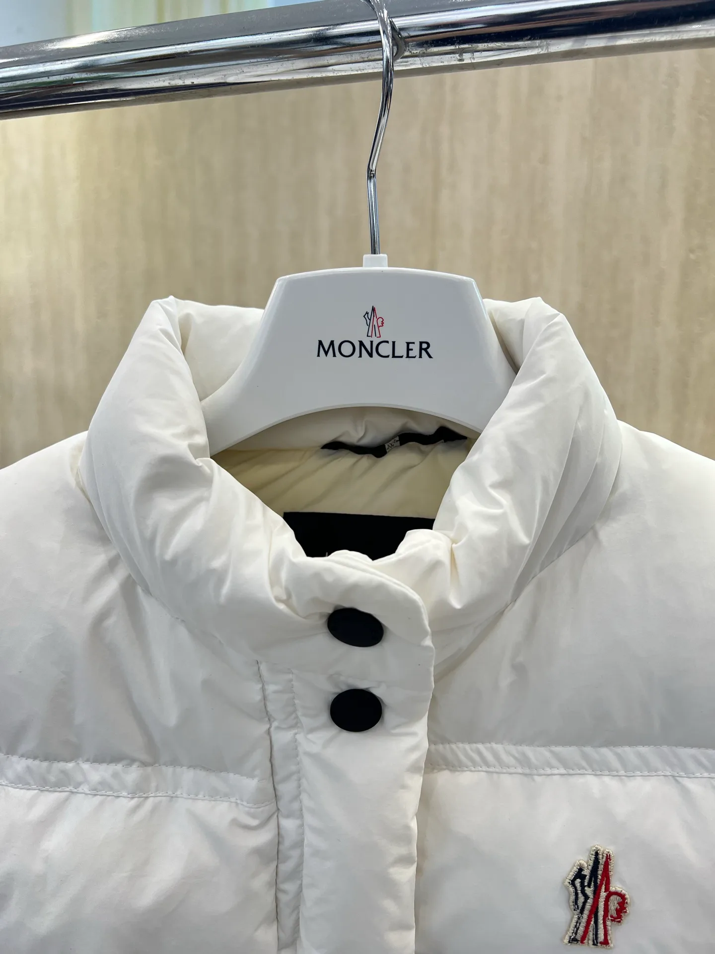 Жилеты Женские Moncler 18346159