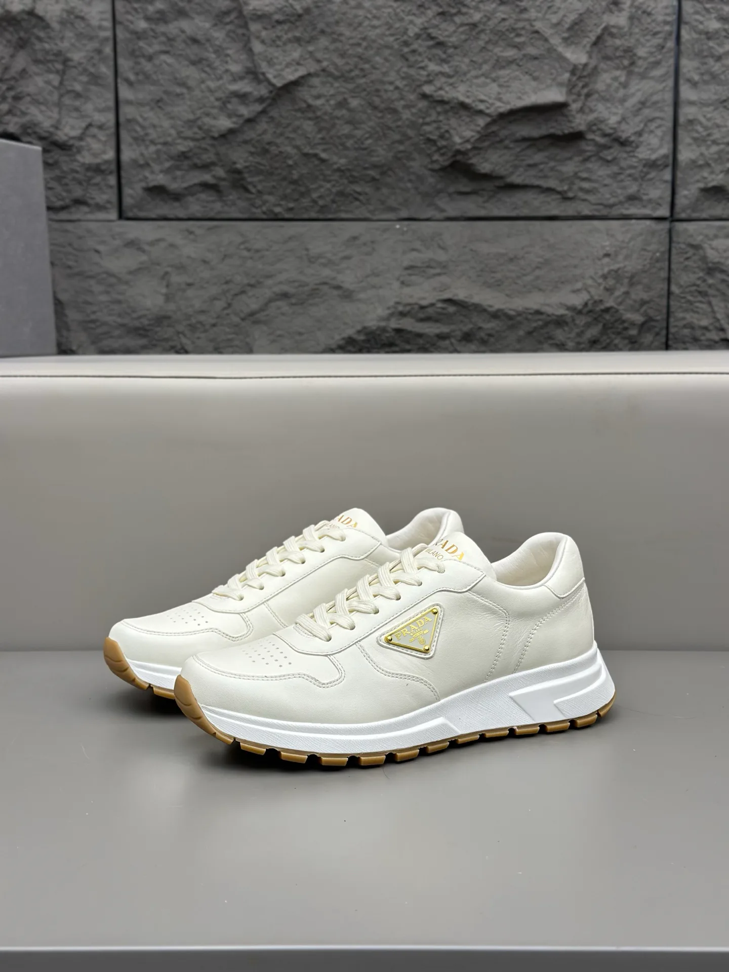 Кроссовки Мужские Prada 25501