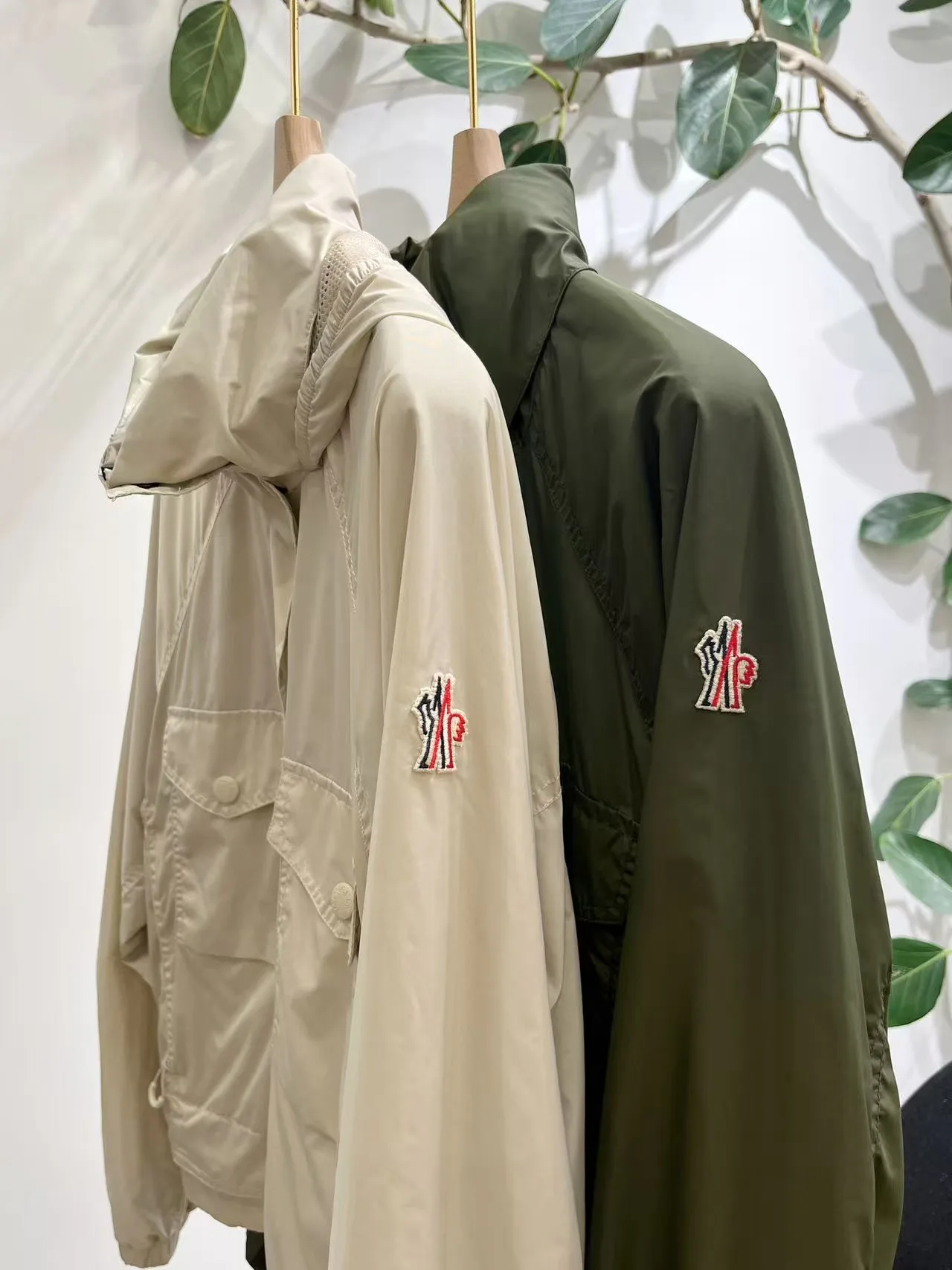 Куртки И Пуховики Женские Moncler 11615068