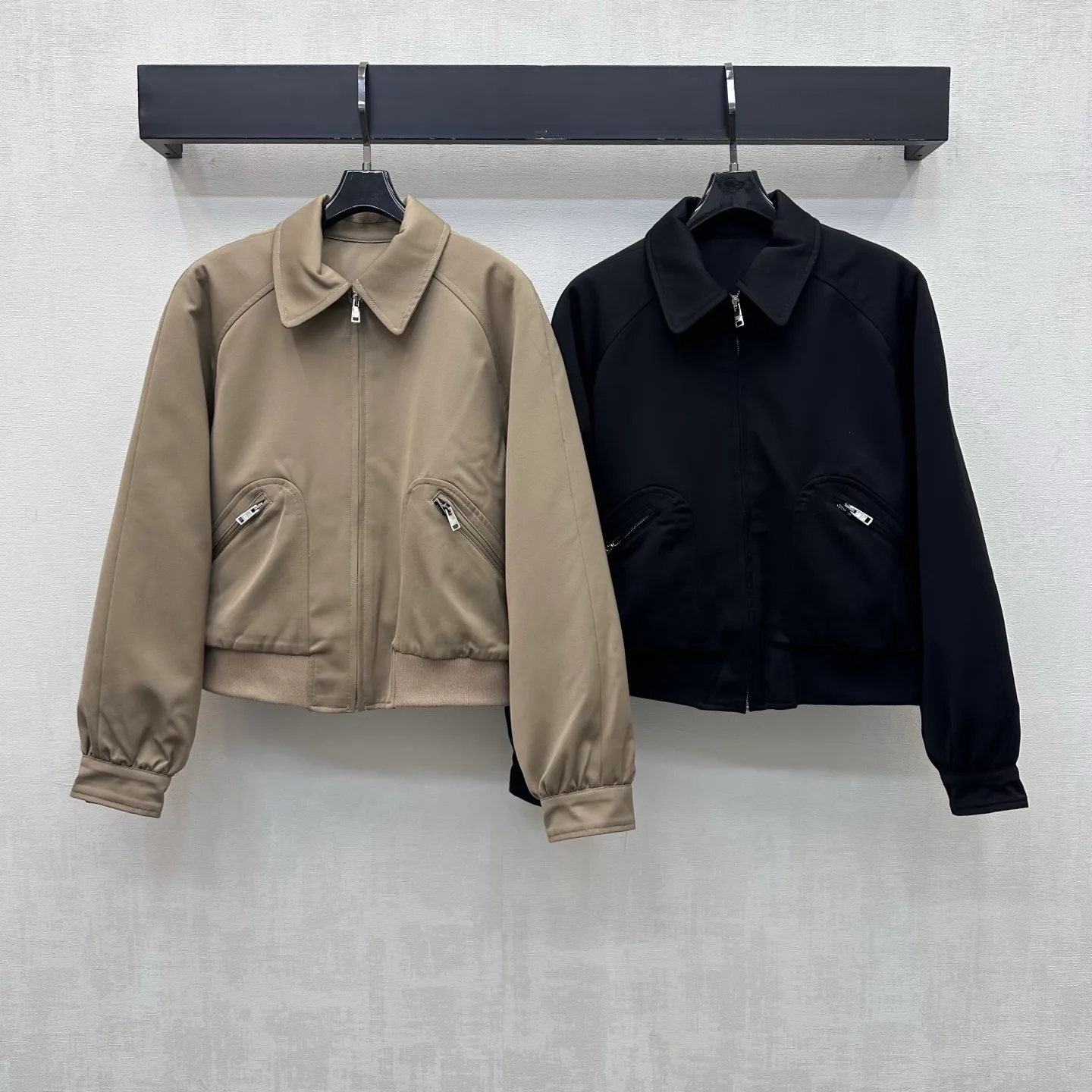 Куртки И Пуховики Женские Prada 18928382