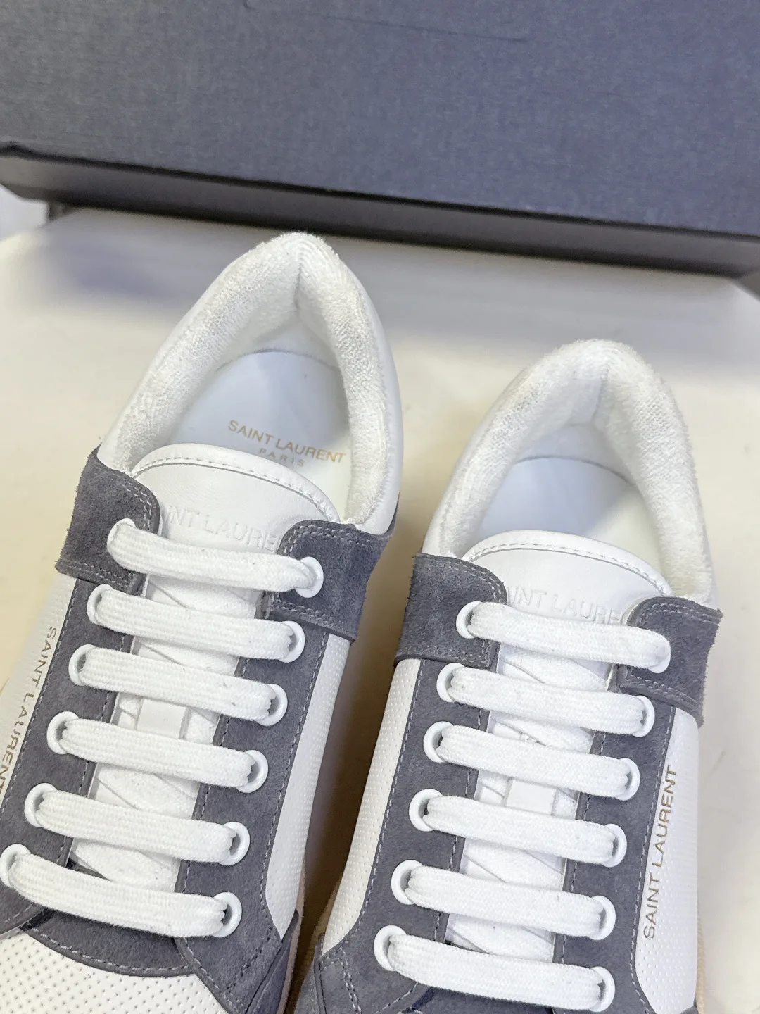 Кроссовки Женские Saint Laurent 809383