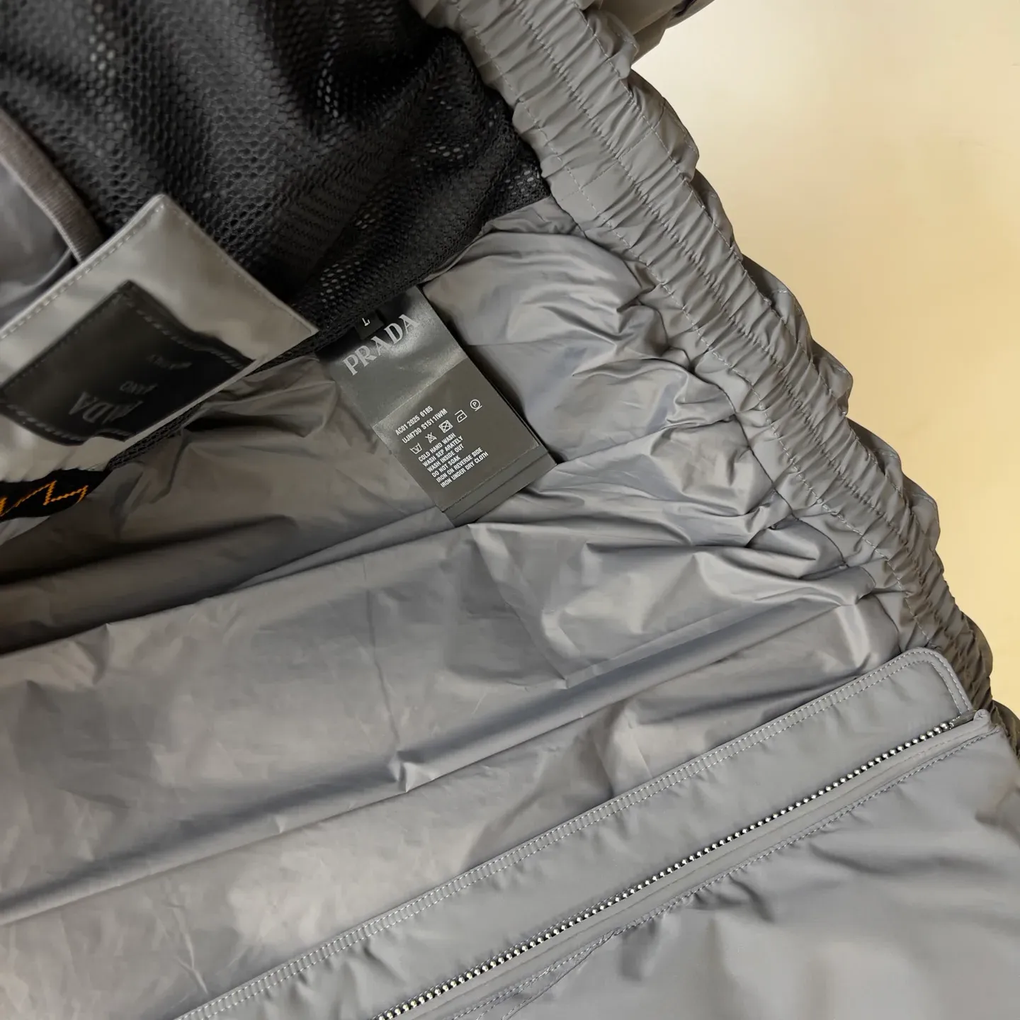 Куртки И Пуховики Женские Prada 844138