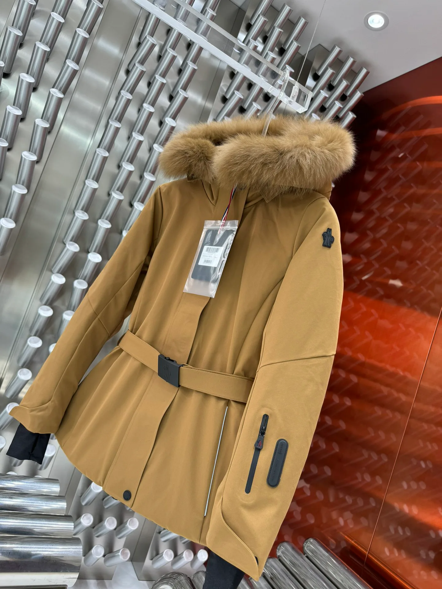 Куртки И Пуховики Женские Moncler 19648664