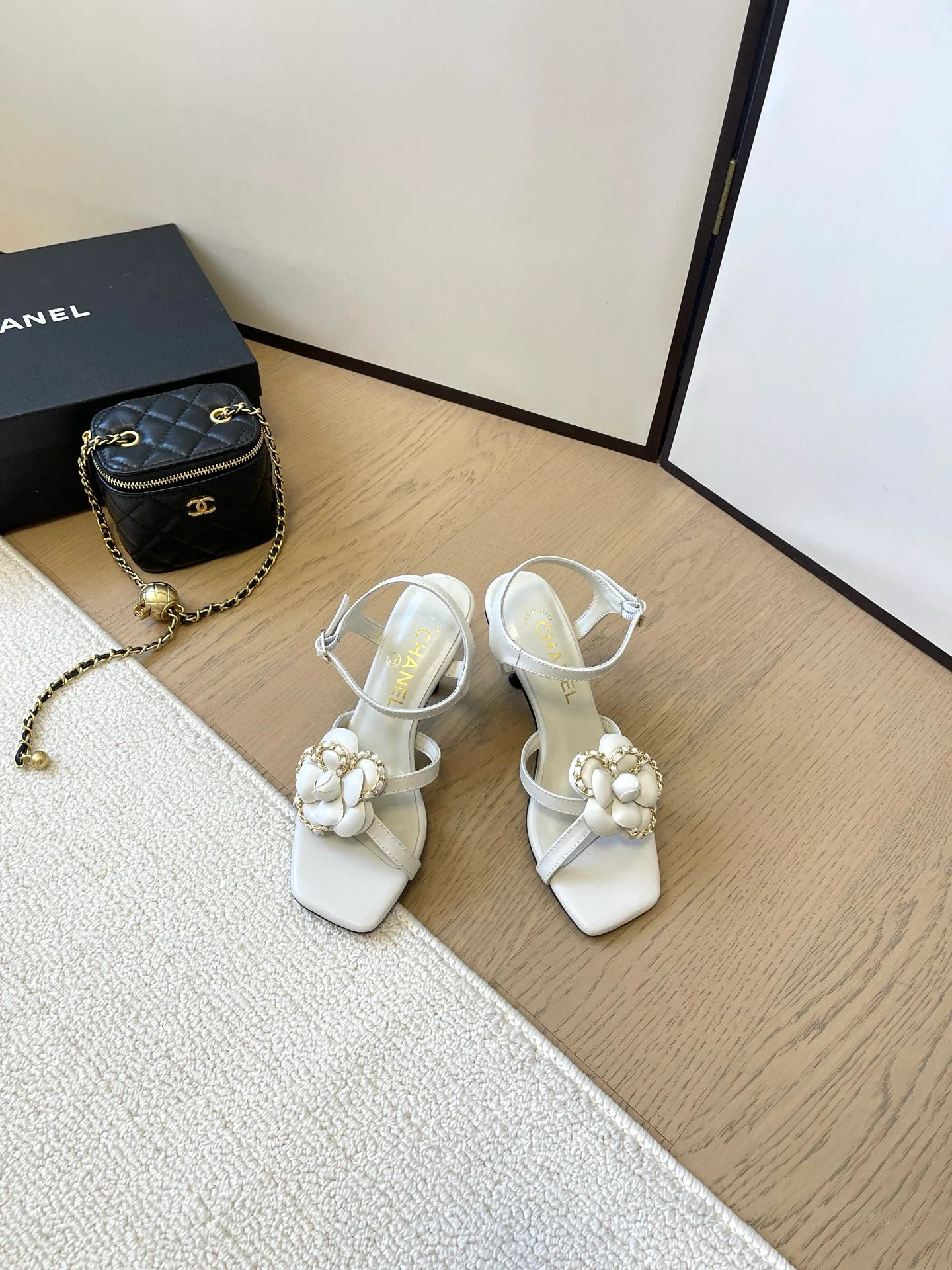 Туфли Женские Chanel 13353541