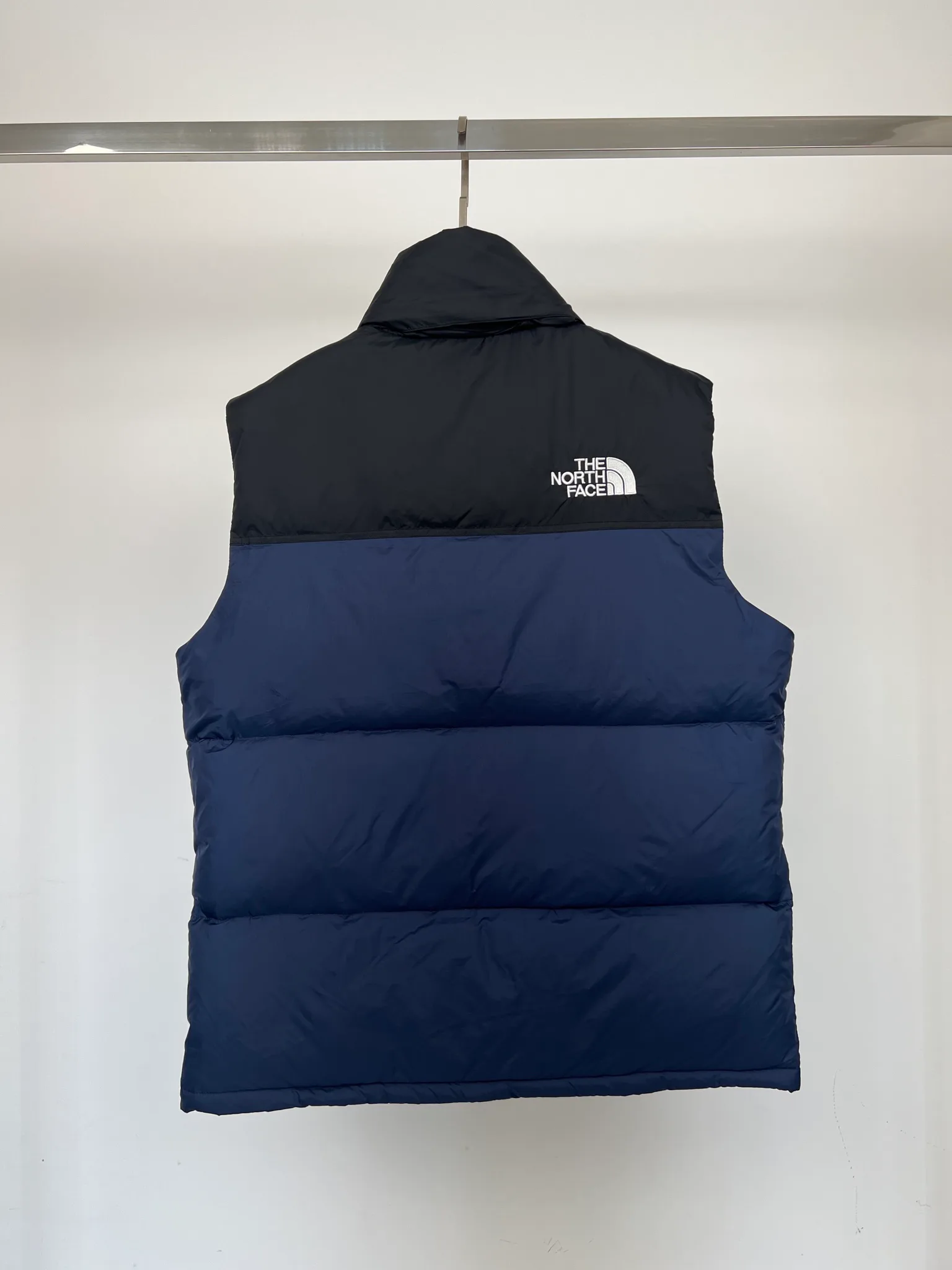 Жилеты Женские The North Face 18416025