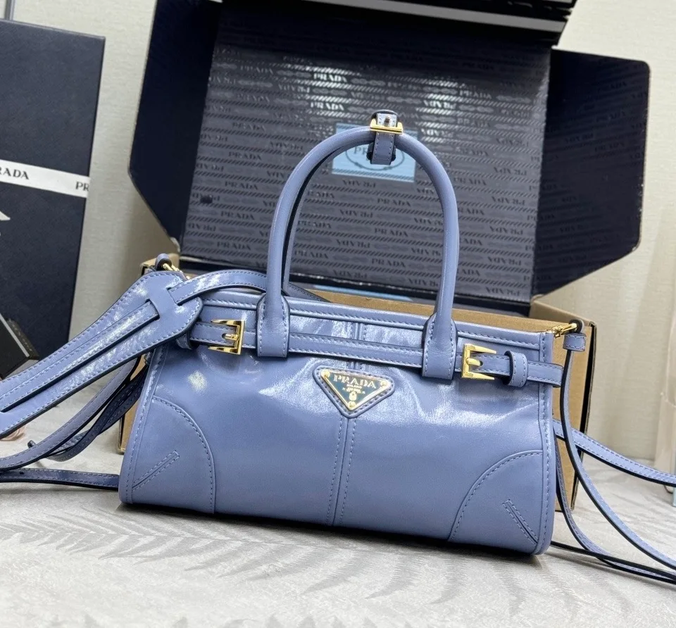 Сумки На Ремне Женские Prada 11682121