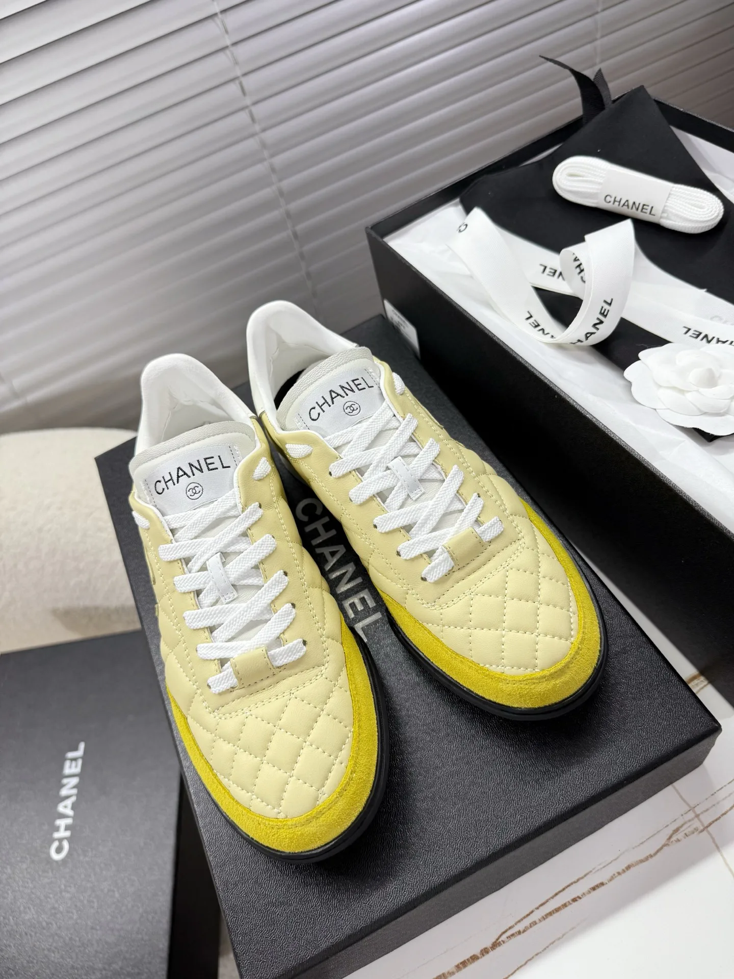 Кроссовки Женские Chanel 24497