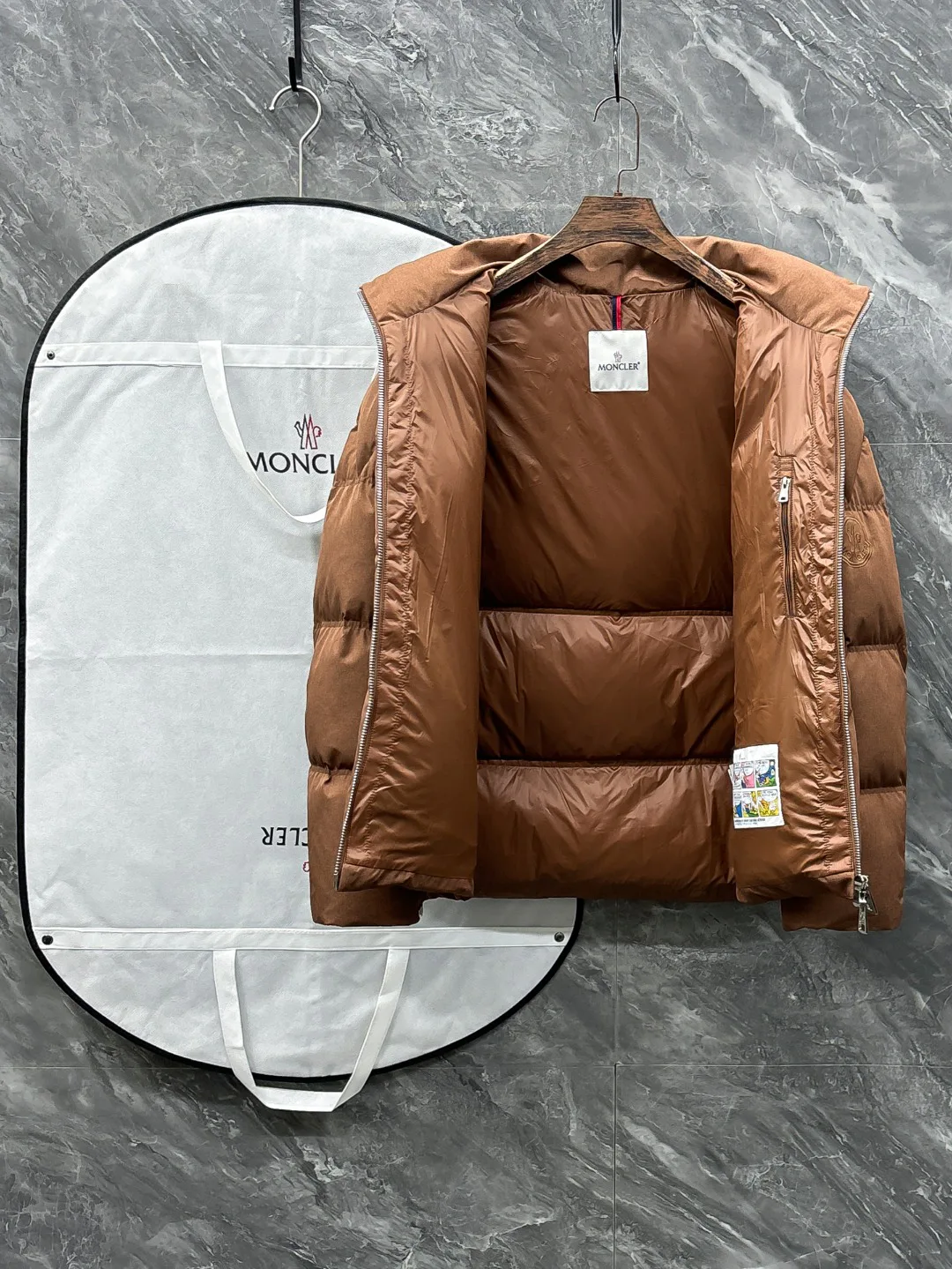 Куртки И Пуховики Мужские Moncler 1785964