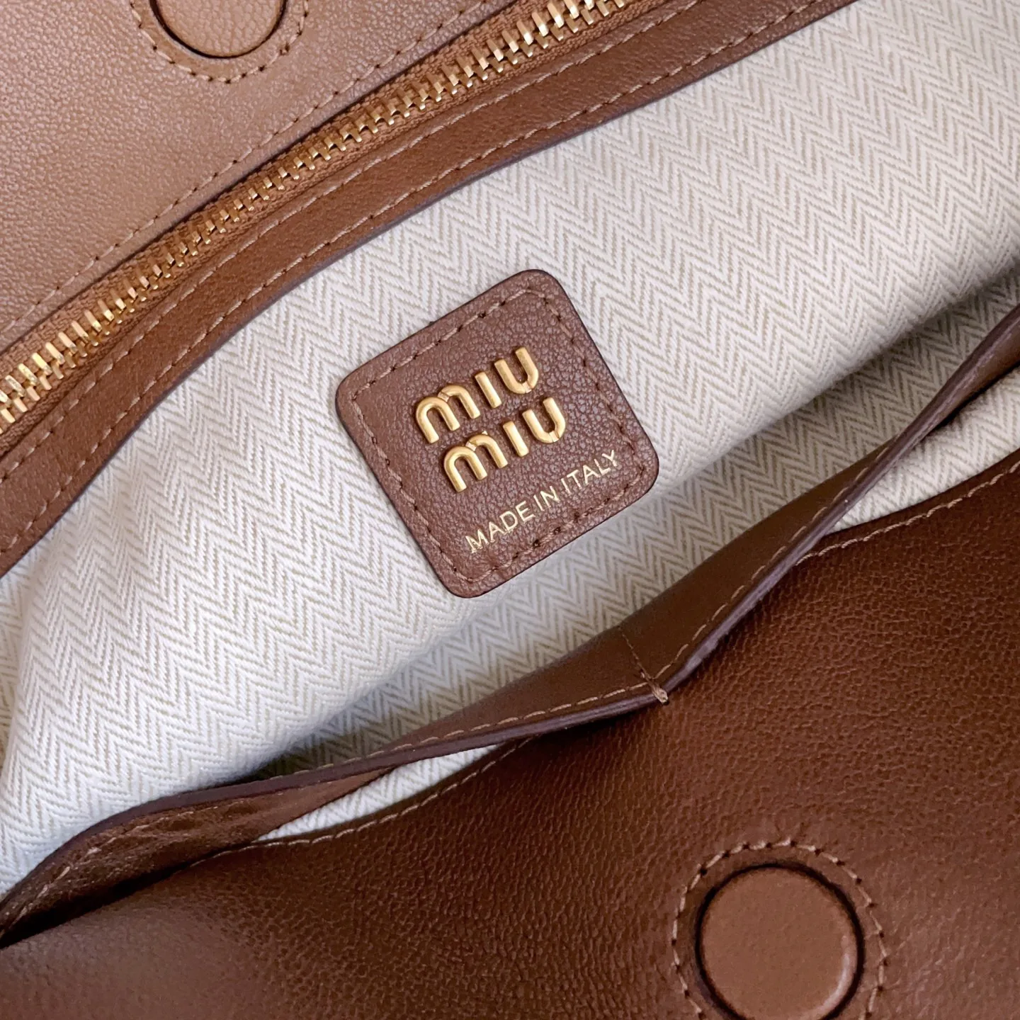 Классические Сумки Женские Miu Miu 18248084