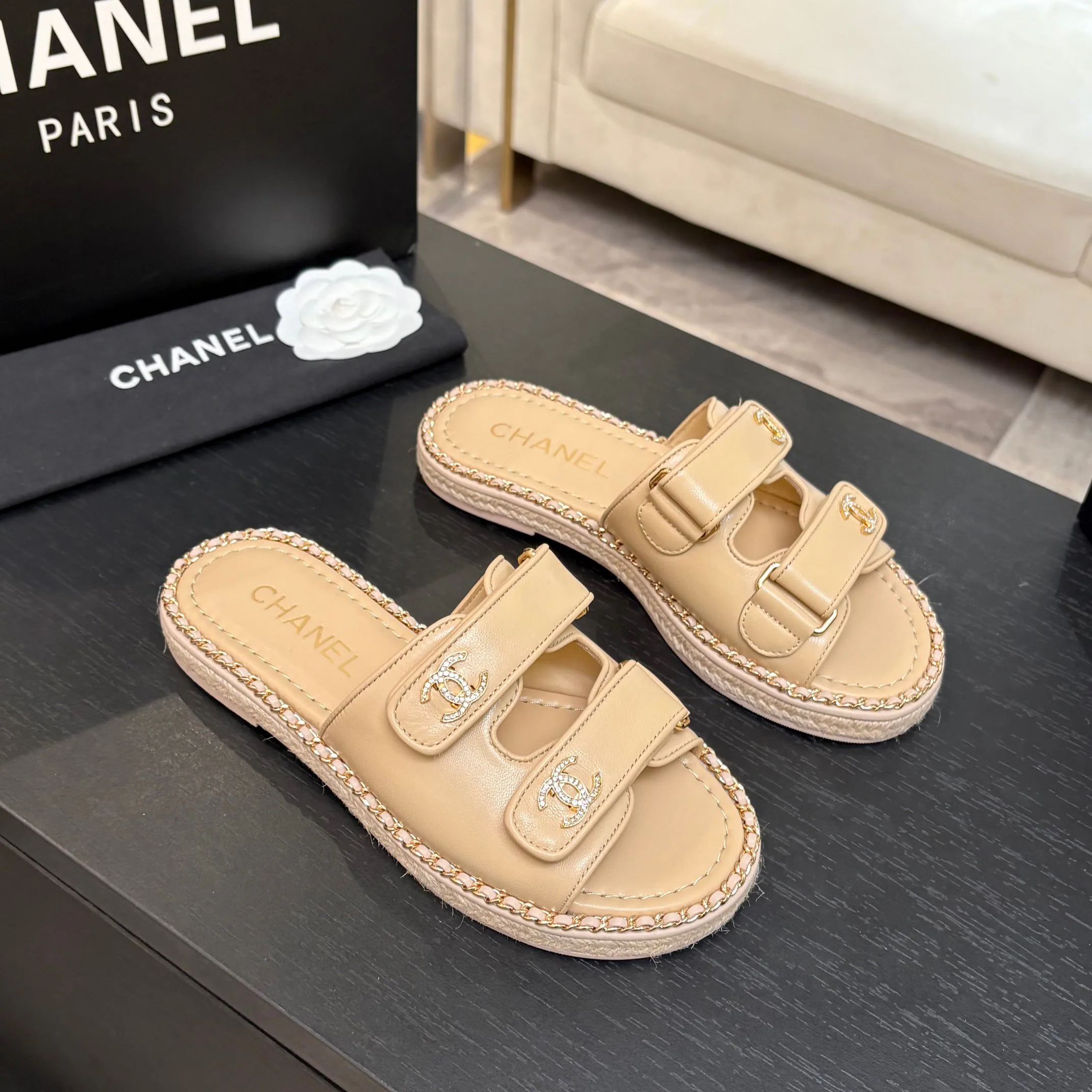 Шлепанцы Женские Chanel 2578921
