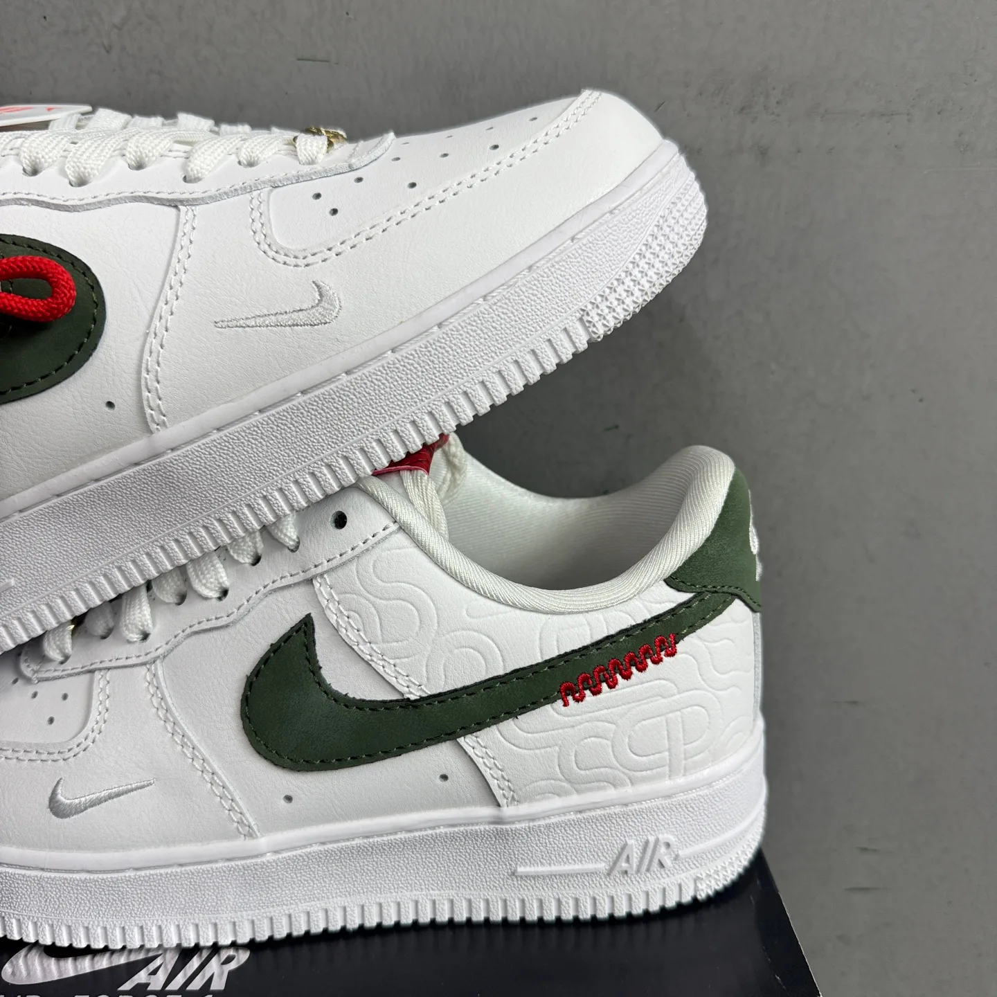 Кроссовки Женские Nike 374043