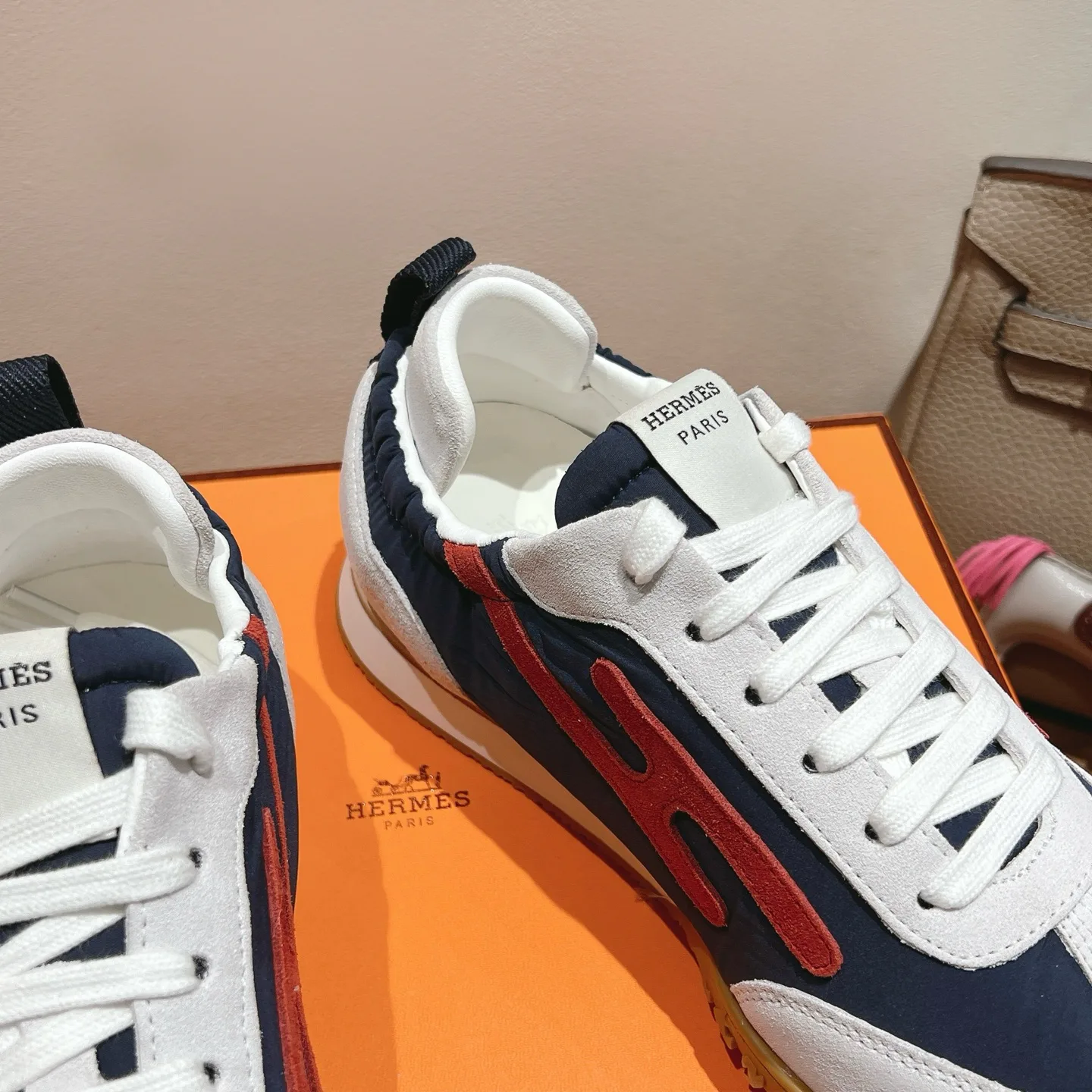 Кроссовки Женские Hermes 1872488