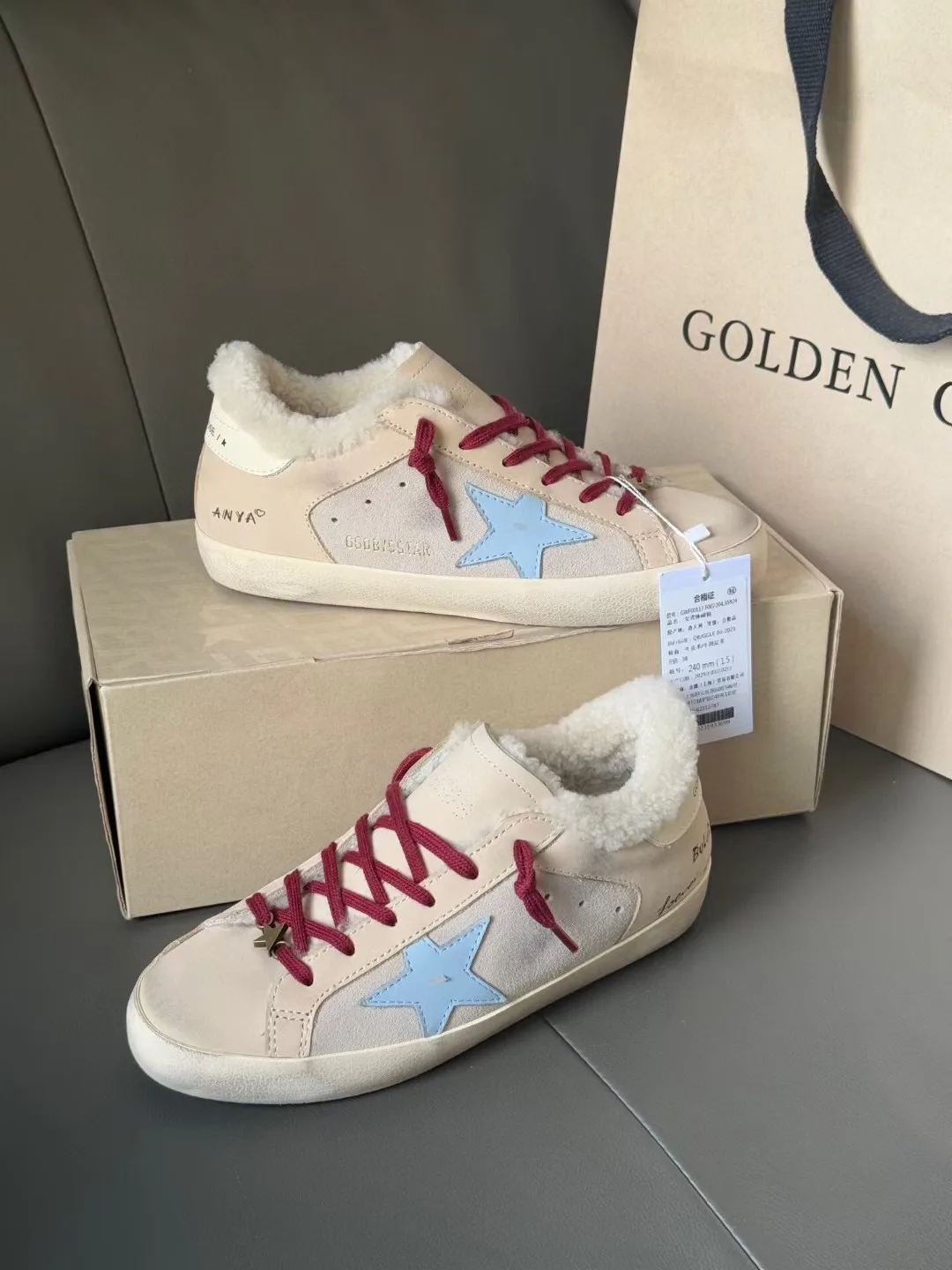 Кроссовки Женские Golden Goose 19193659