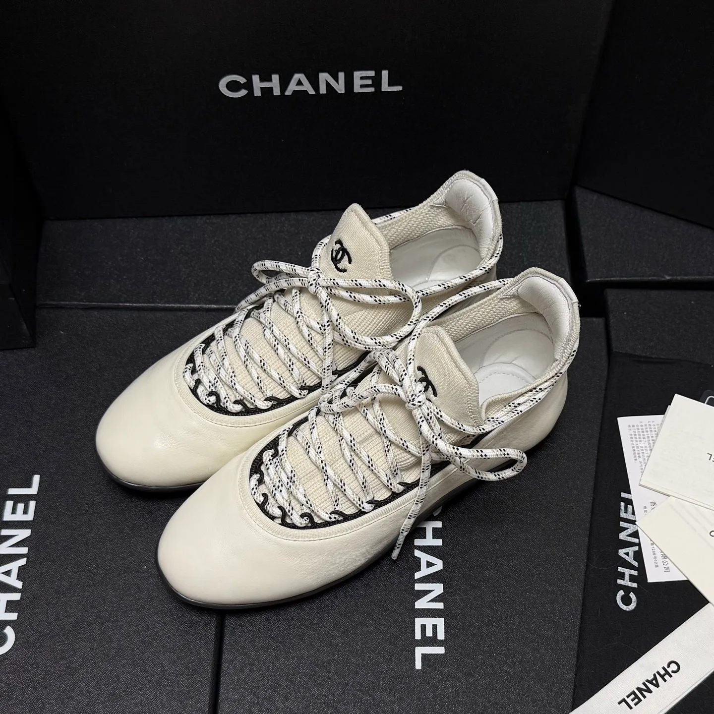 Кроссовки Женские Chanel 18083056