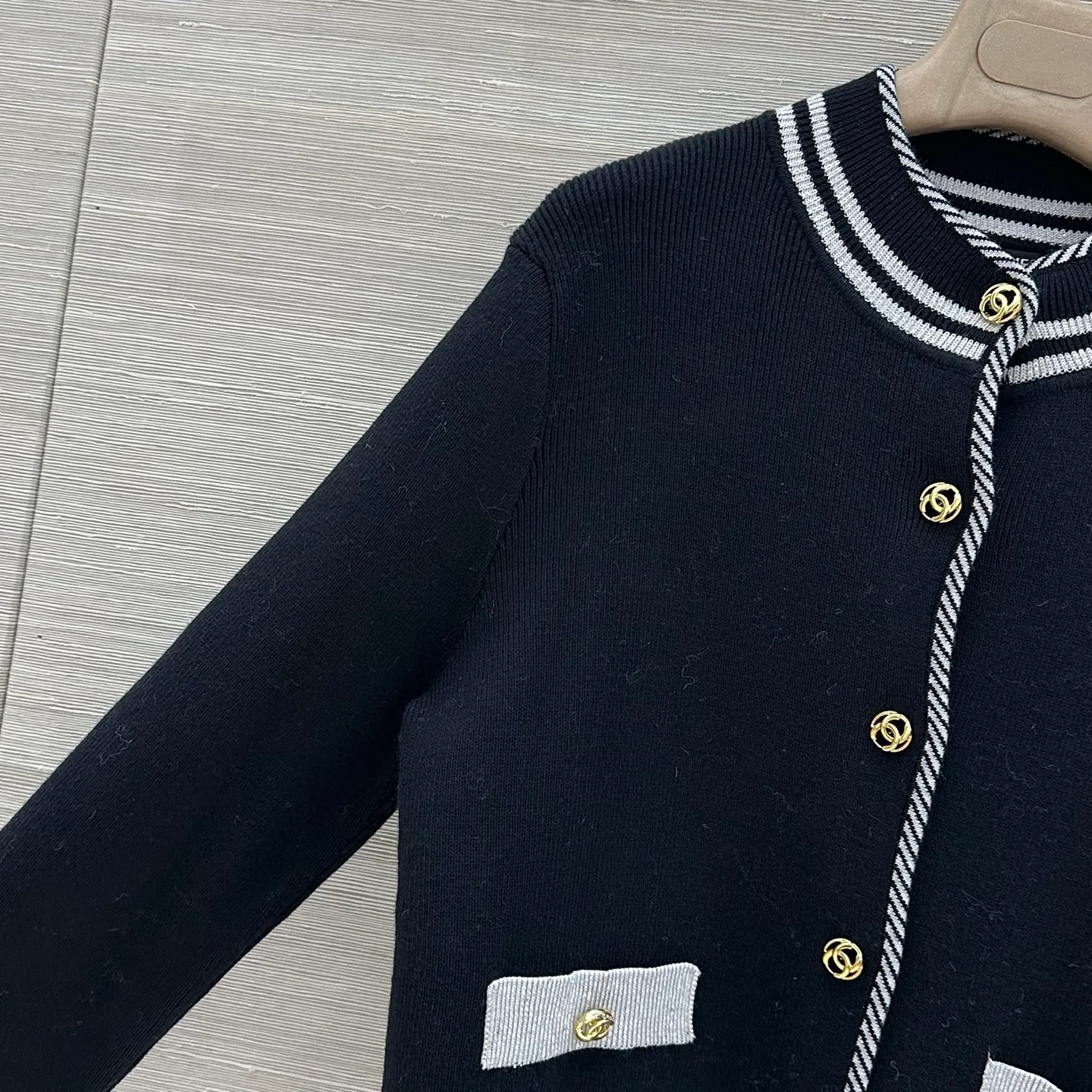 Джемперы И Свитеры Женские Chanel 18803753