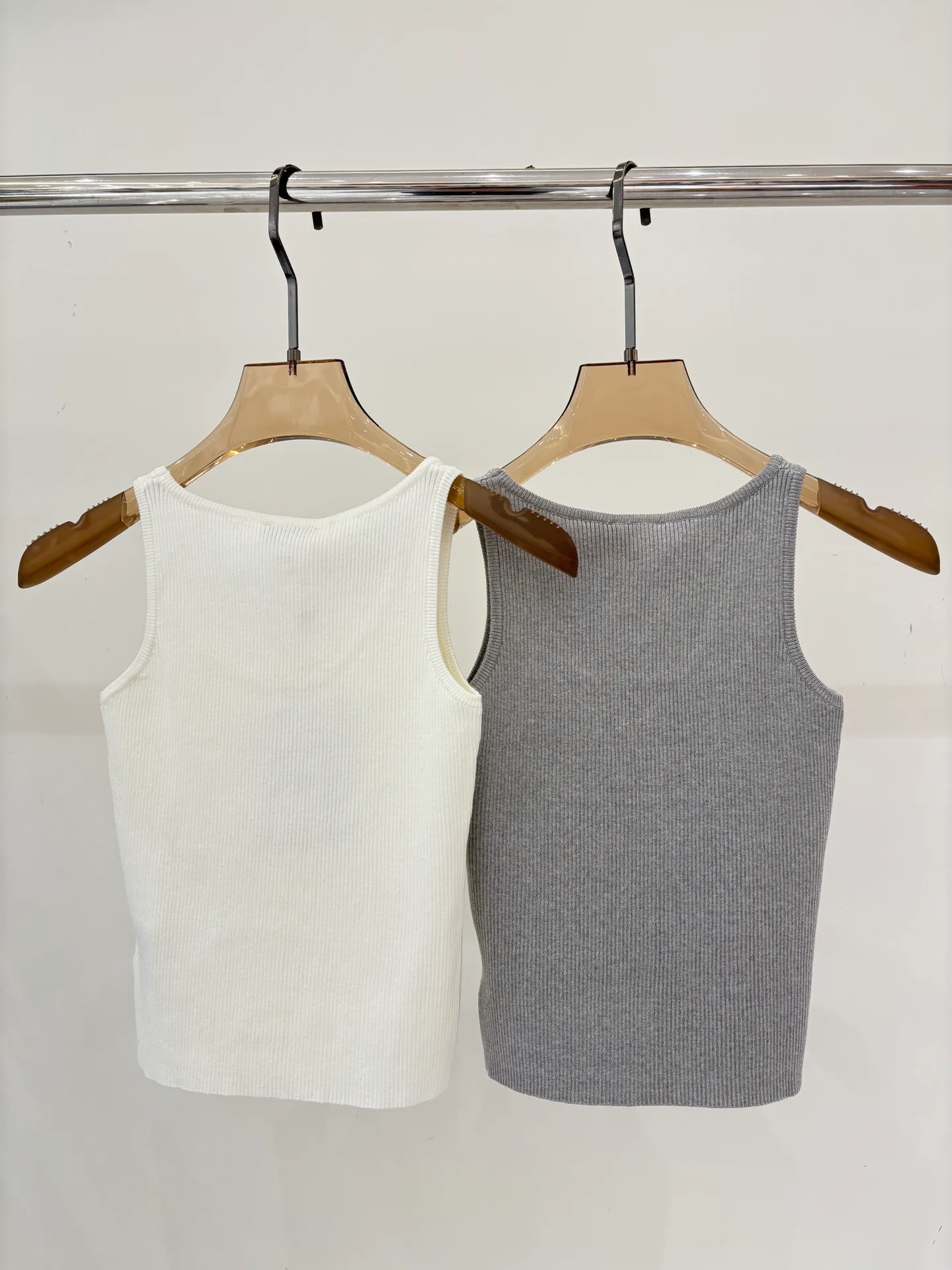 Жилеты Женские Chanel 11511204