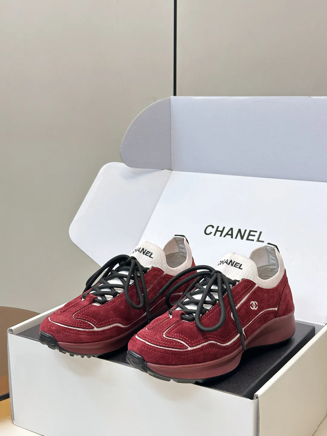 Кроссовки Женские Chanel 16868809