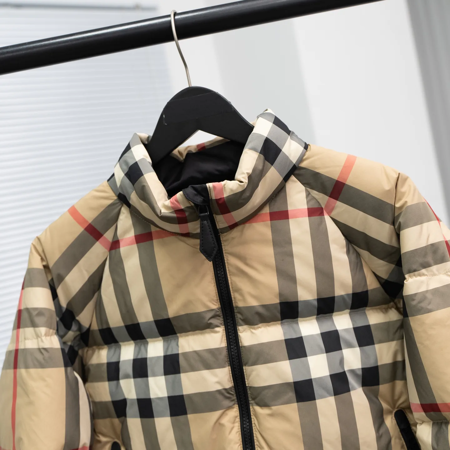 Куртки И Пуховики Женские Burberry 428038