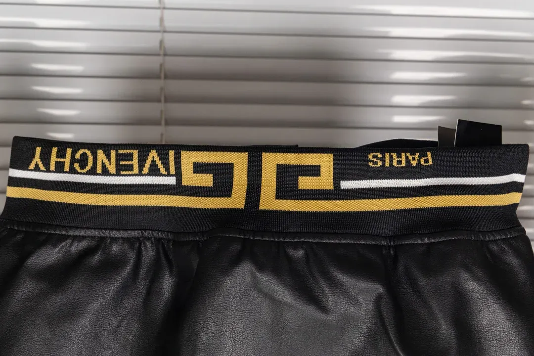 Куртки Женские Givenchy 215030