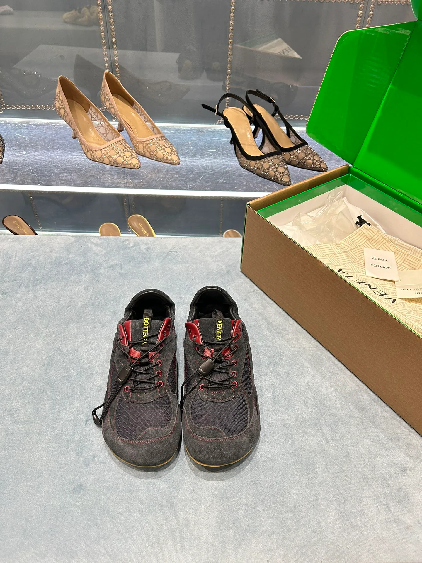 Кроссовки Женские Bottega Veneta 2383441