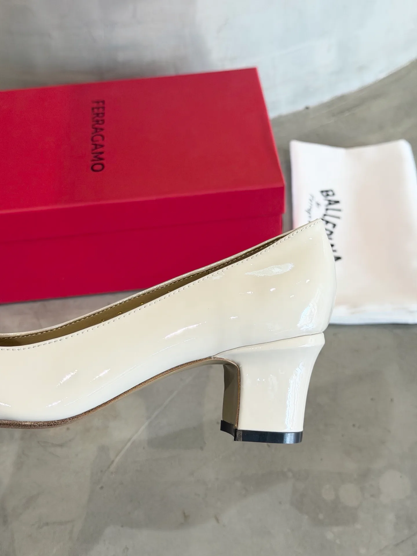 Туфли Женские Salvatore Ferragamo 20153154